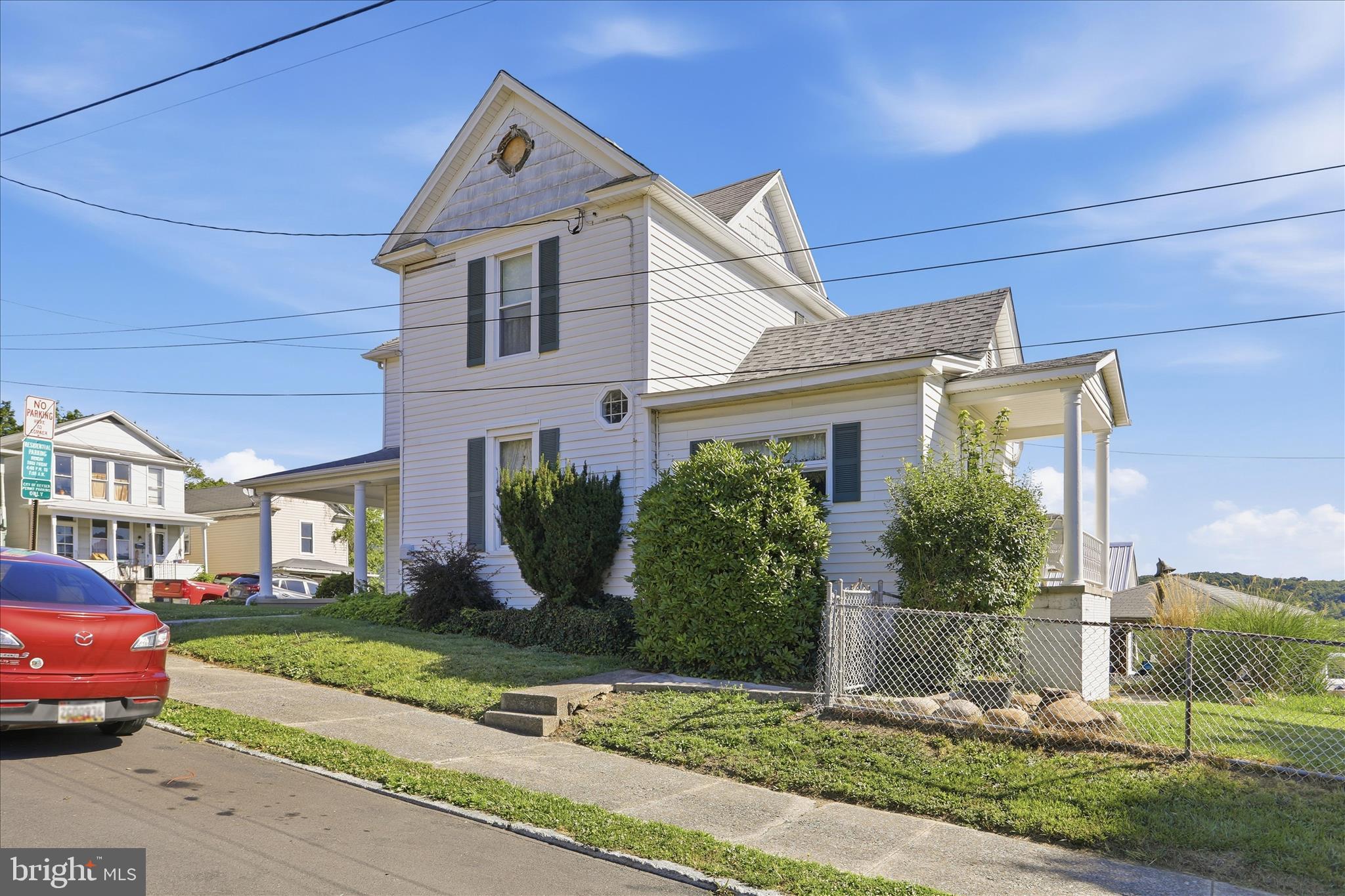 WEST END - Residential