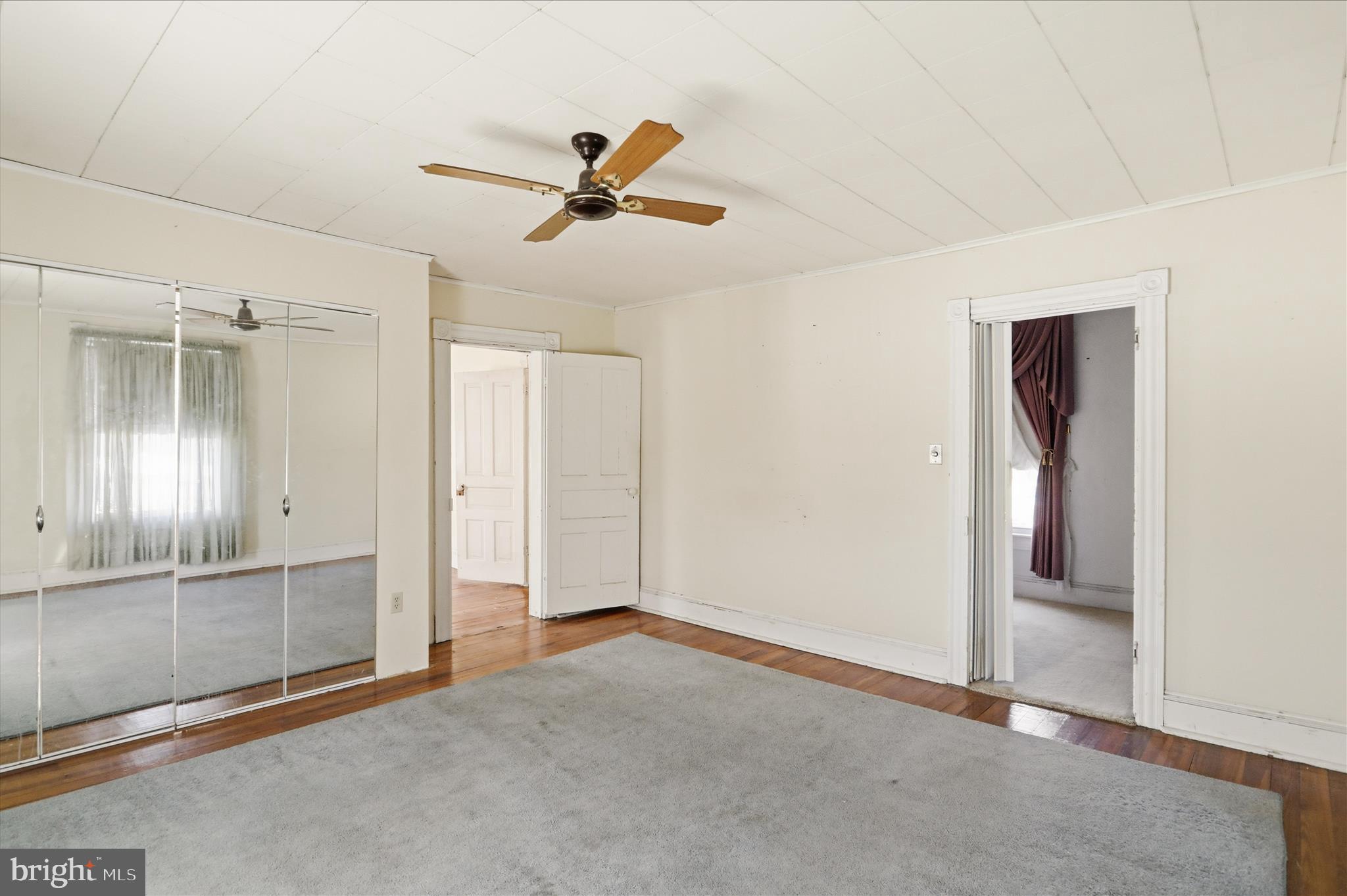 WEST END - Residential