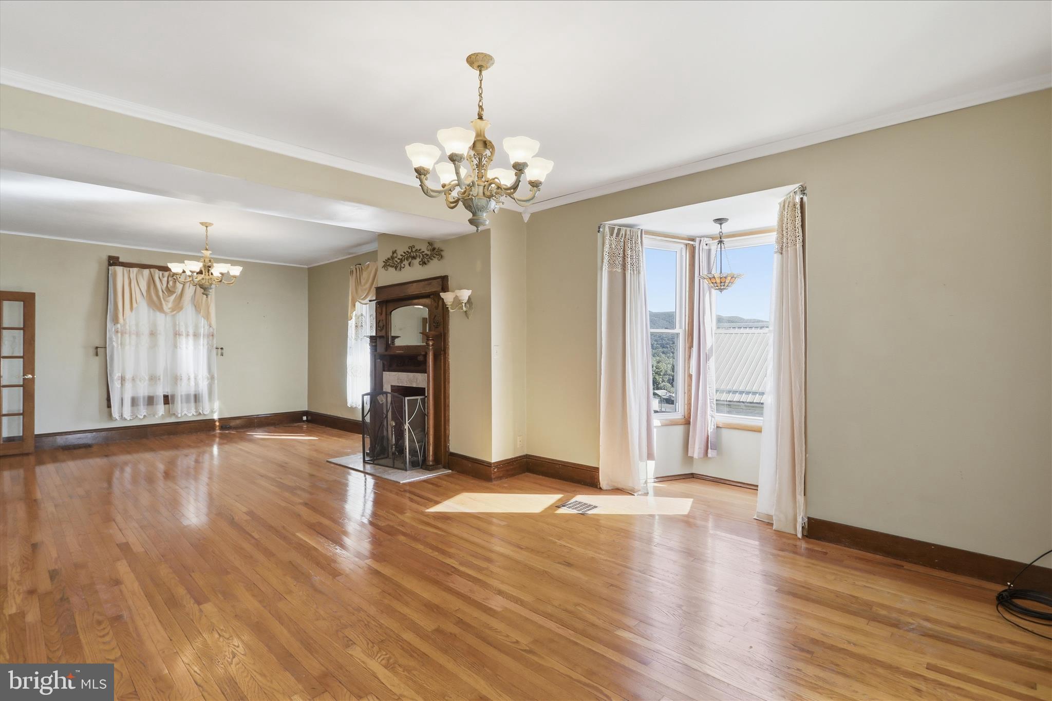 WEST END - Residential