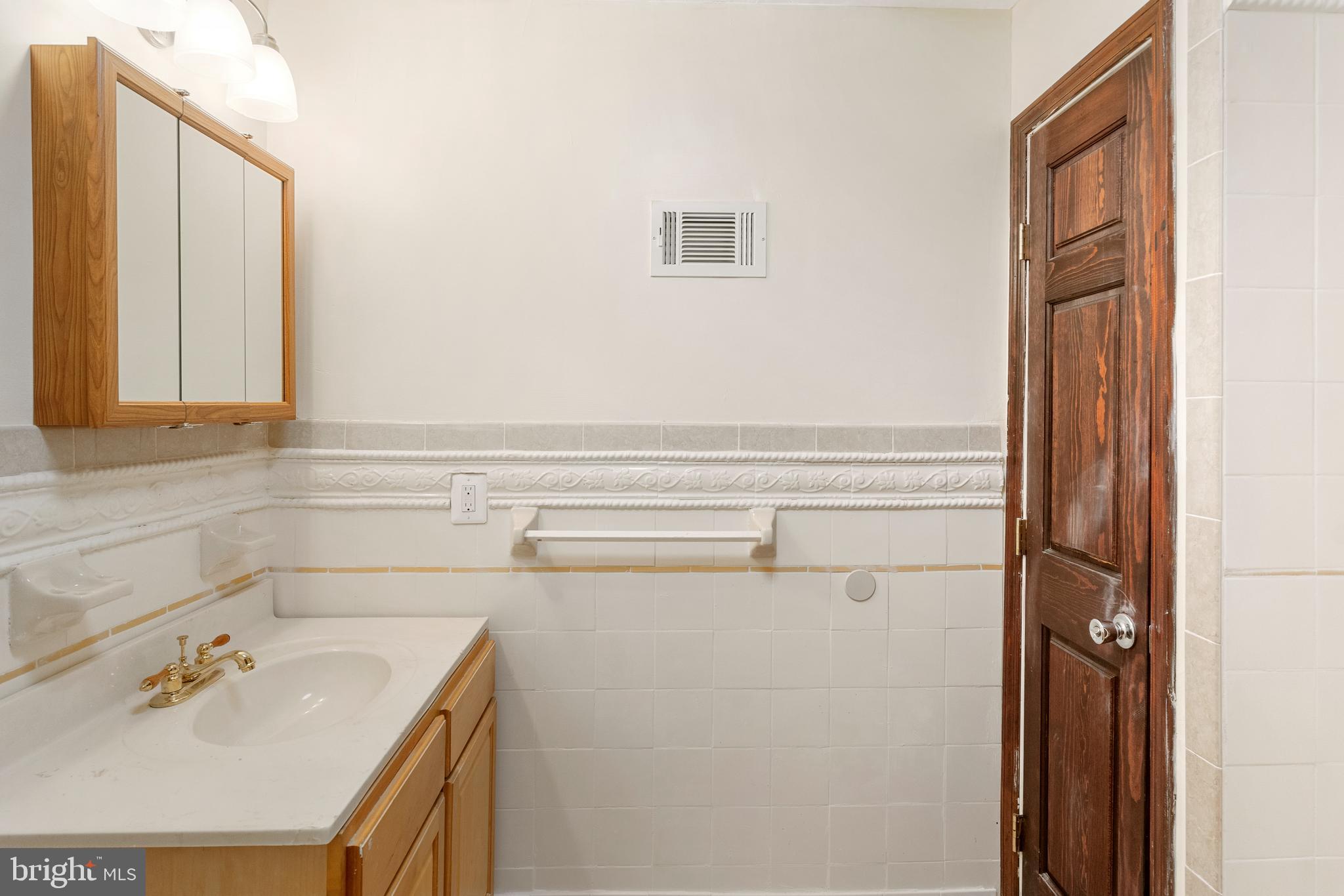 DRUID HILL PARK - Commercial Sale
