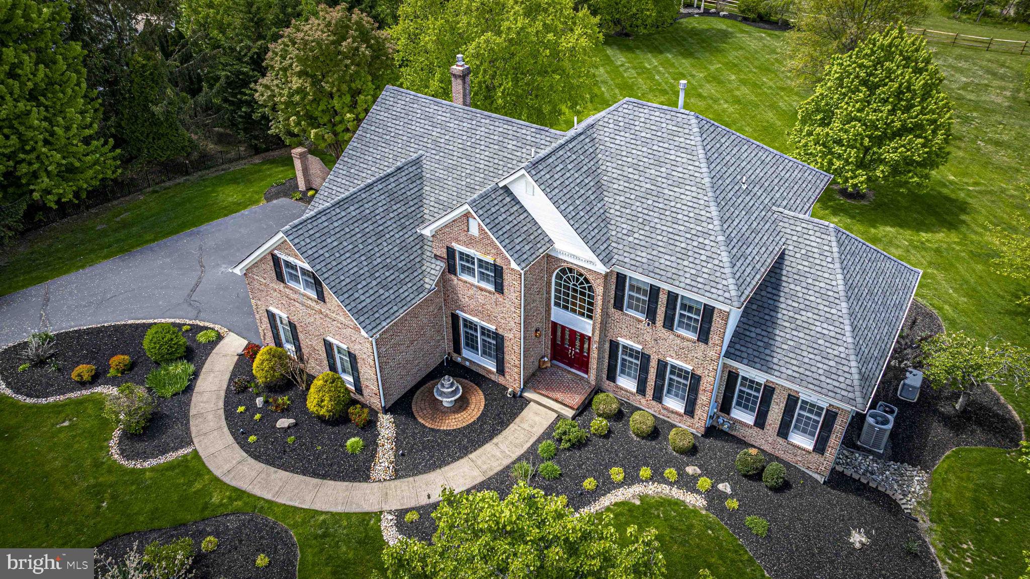 BUCKINGHAM WOODS - Residential