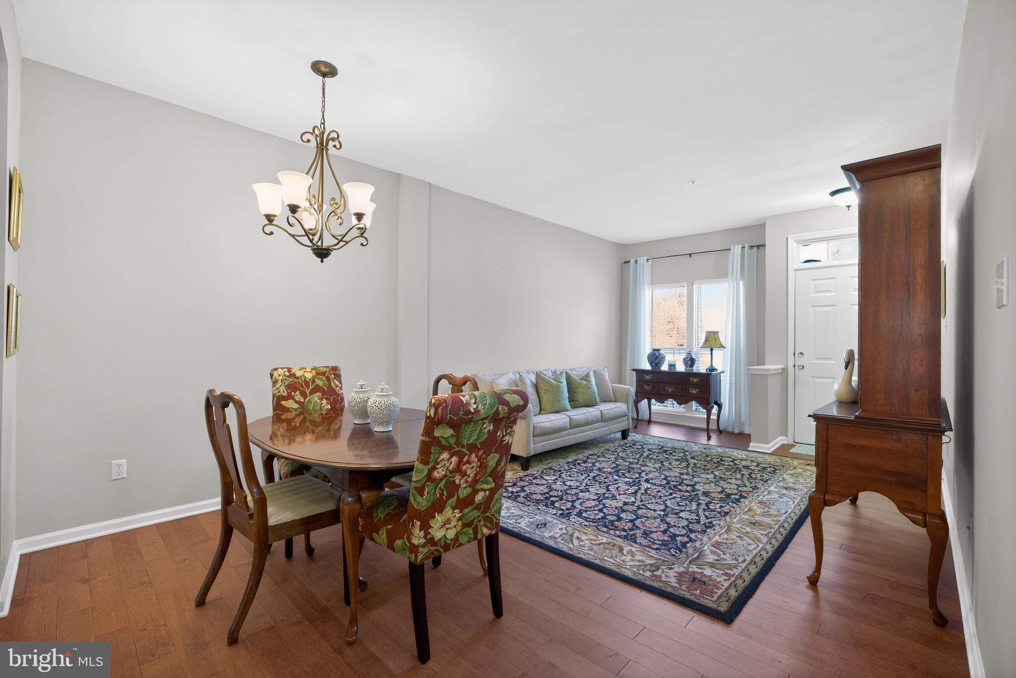SUMMERMEADOW - Residential