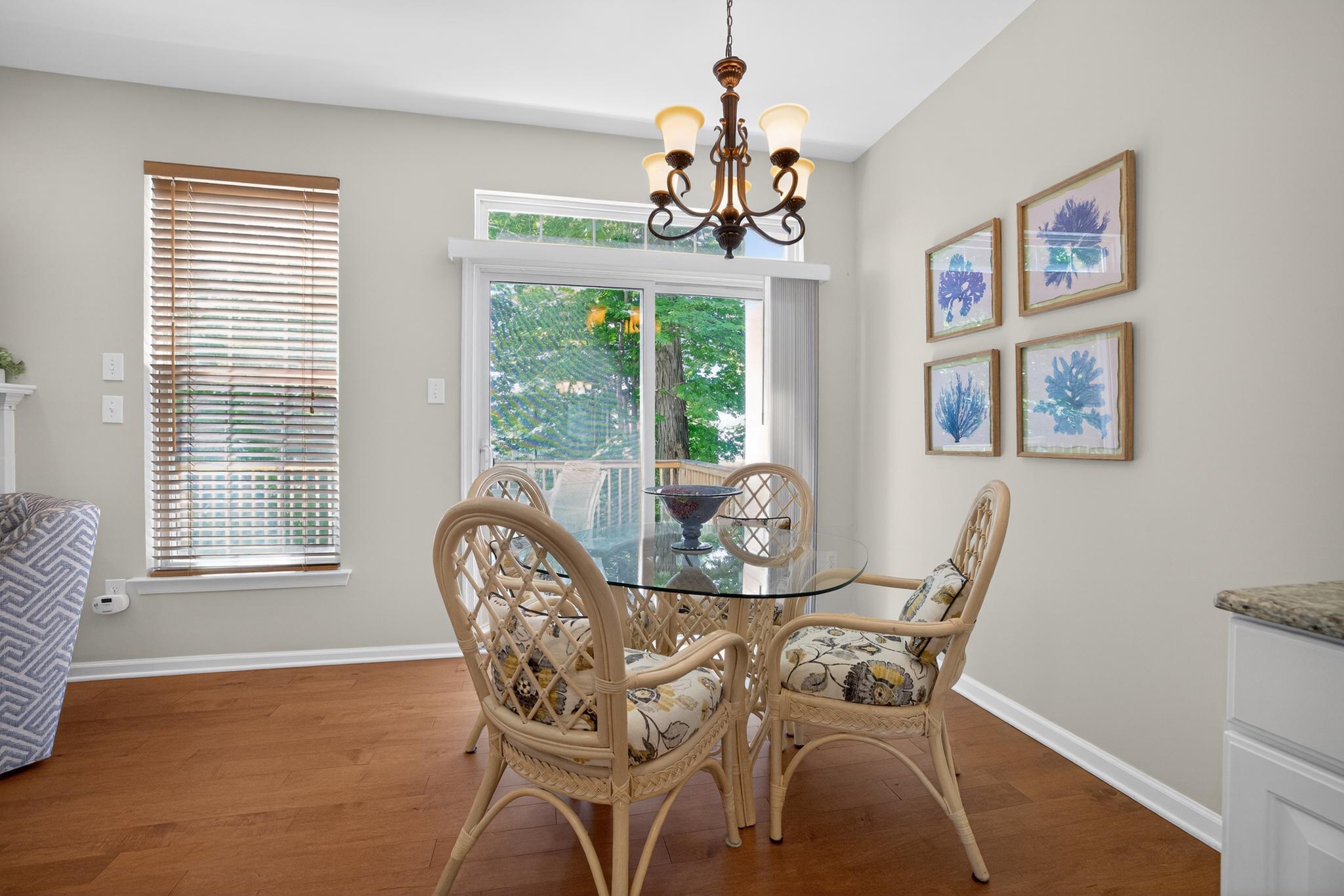 SUMMERMEADOW - Residential