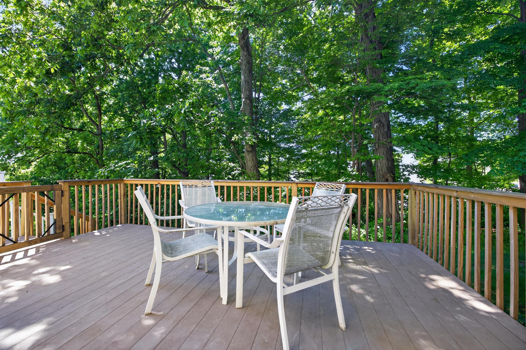 SUMMERMEADOW - Residential