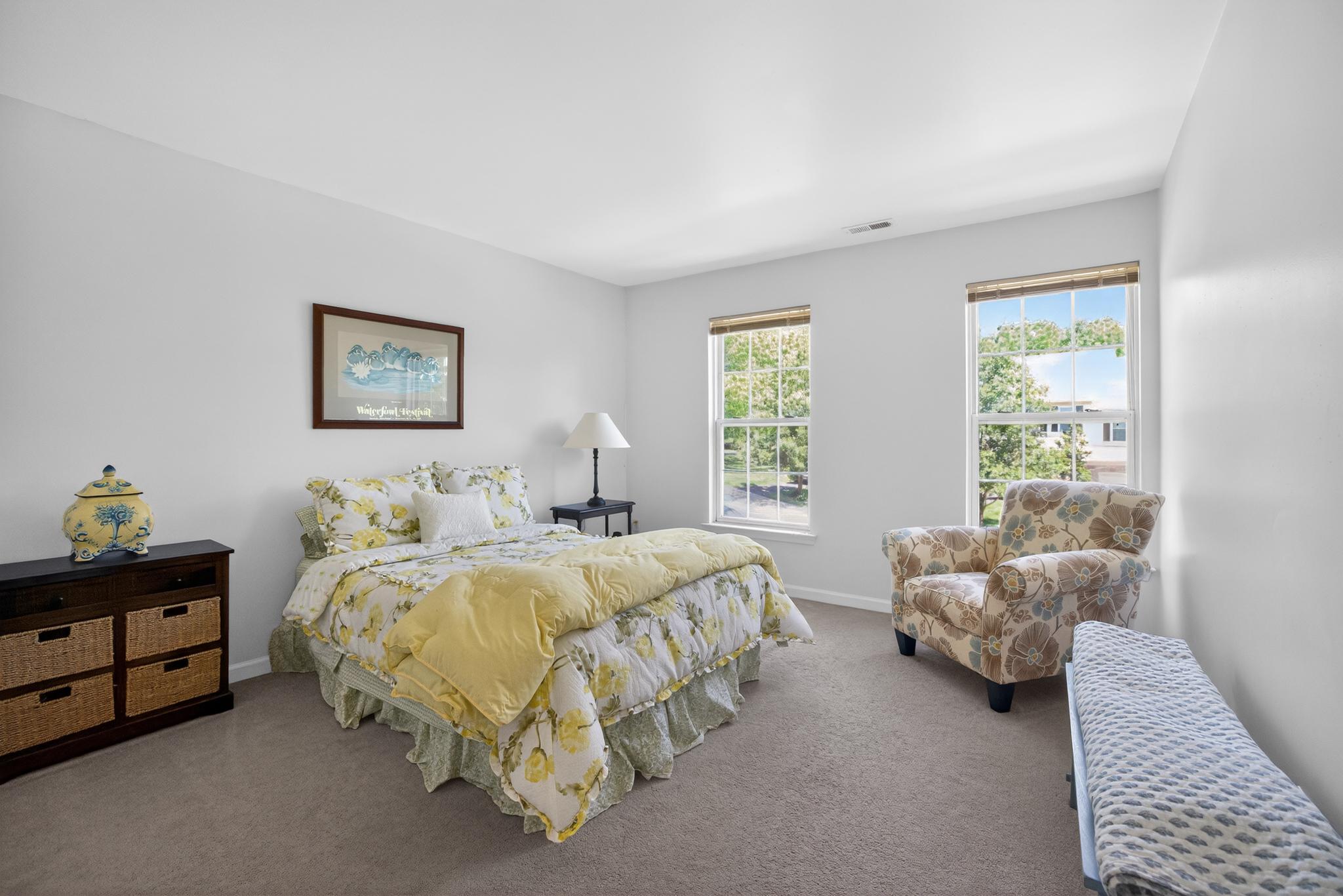 SUMMERMEADOW - Residential