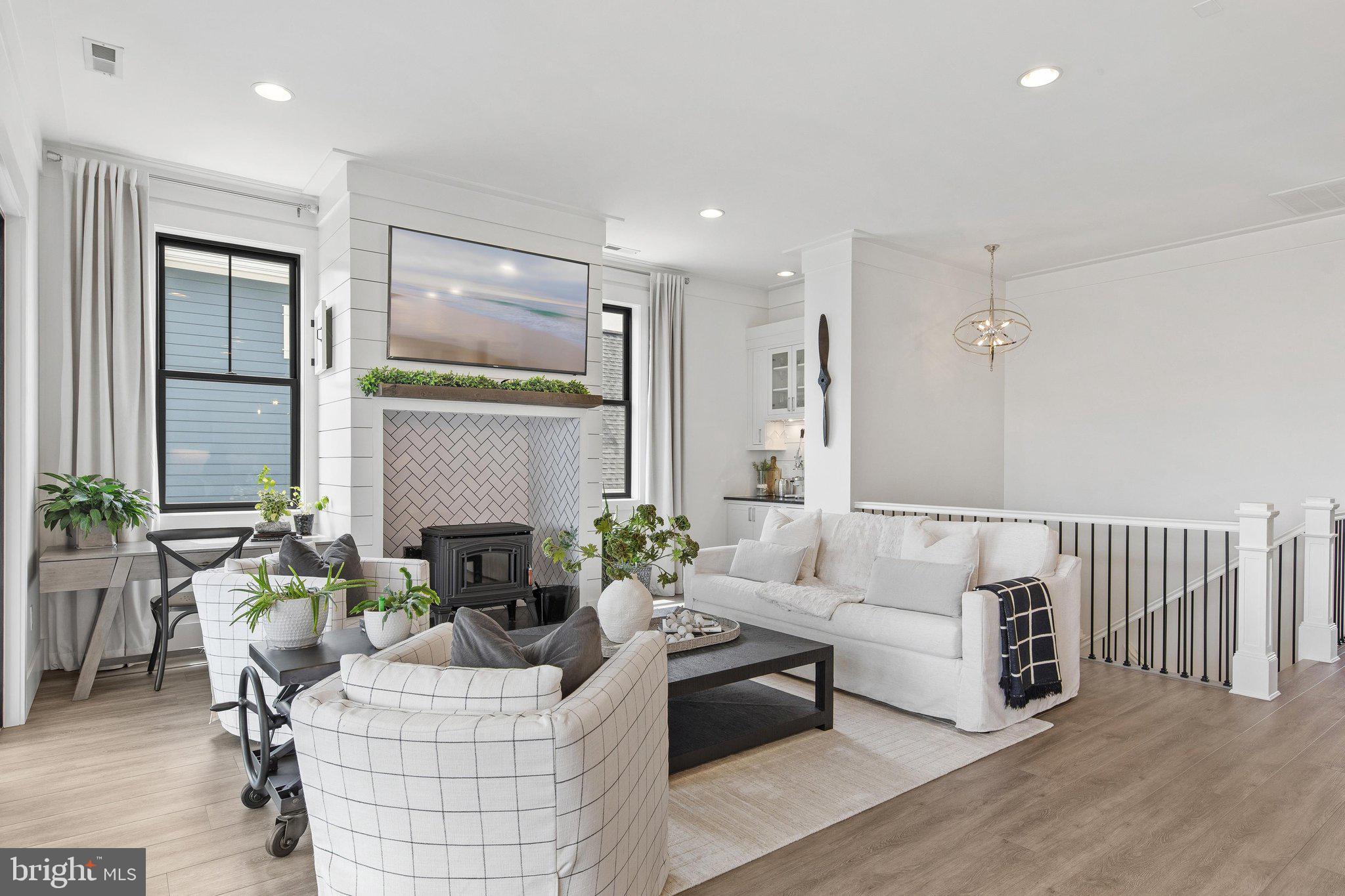 FENWICK SHOALS - Residential