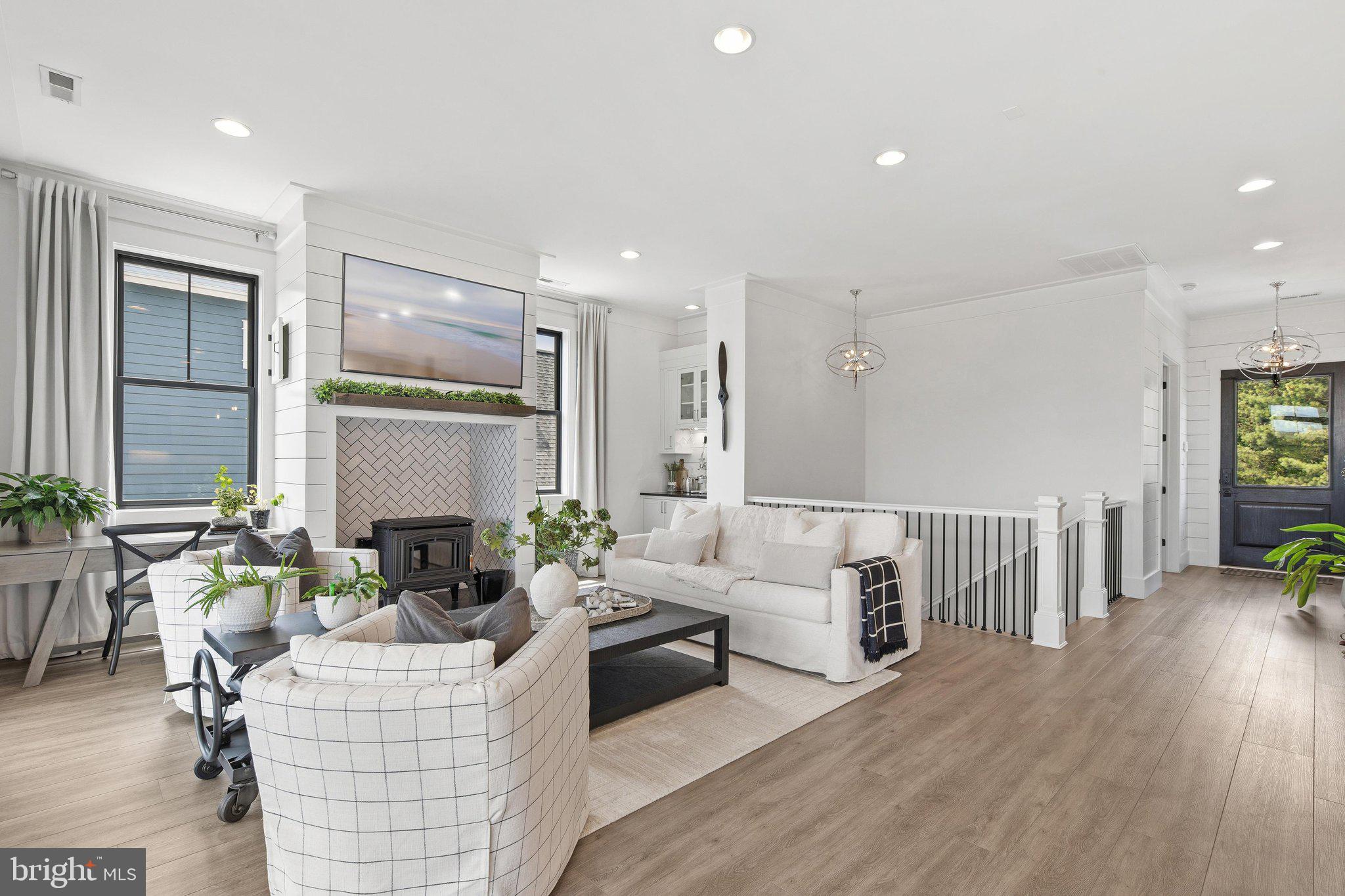 FENWICK SHOALS - Residential
