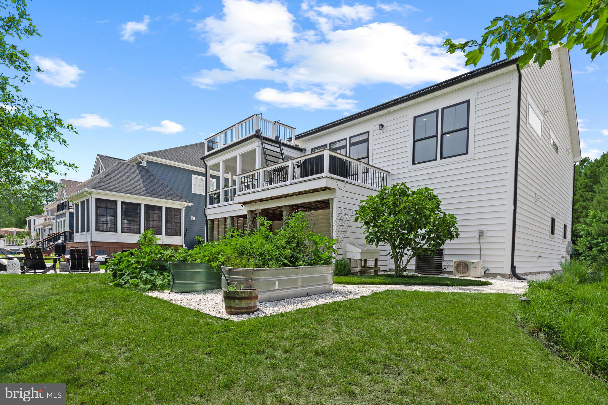 FENWICK SHOALS - Residential