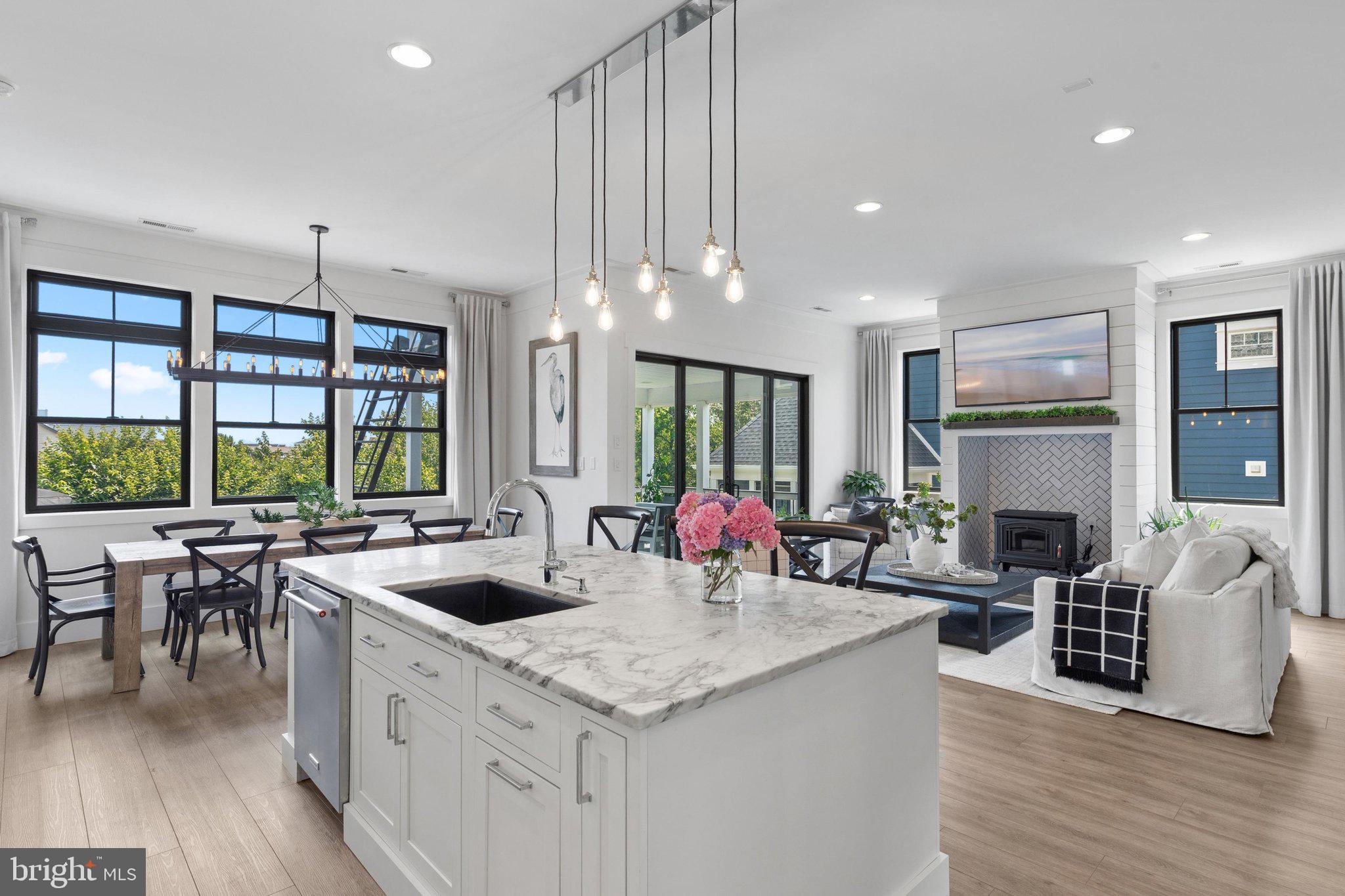 FENWICK SHOALS - Residential