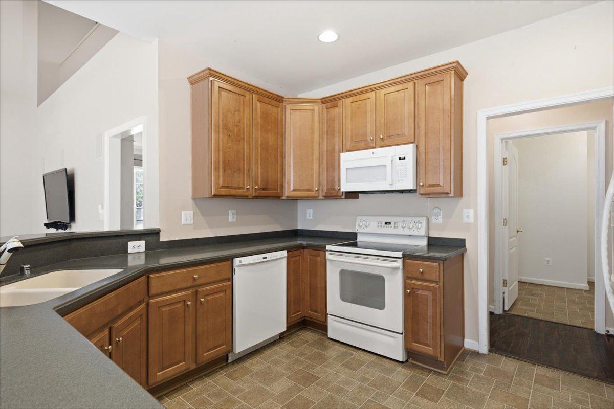 EASTON CLUB EAST - Residential