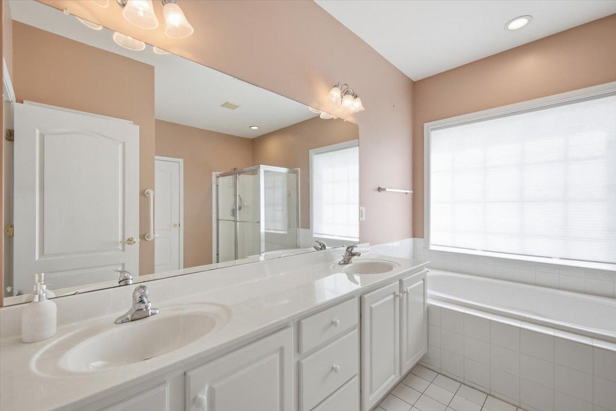 EASTON CLUB EAST - Residential