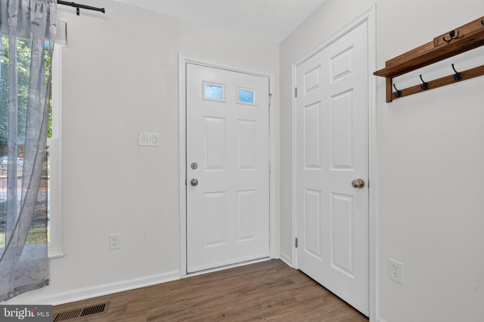 GUNNERS LAKE VILLAGE - Residential