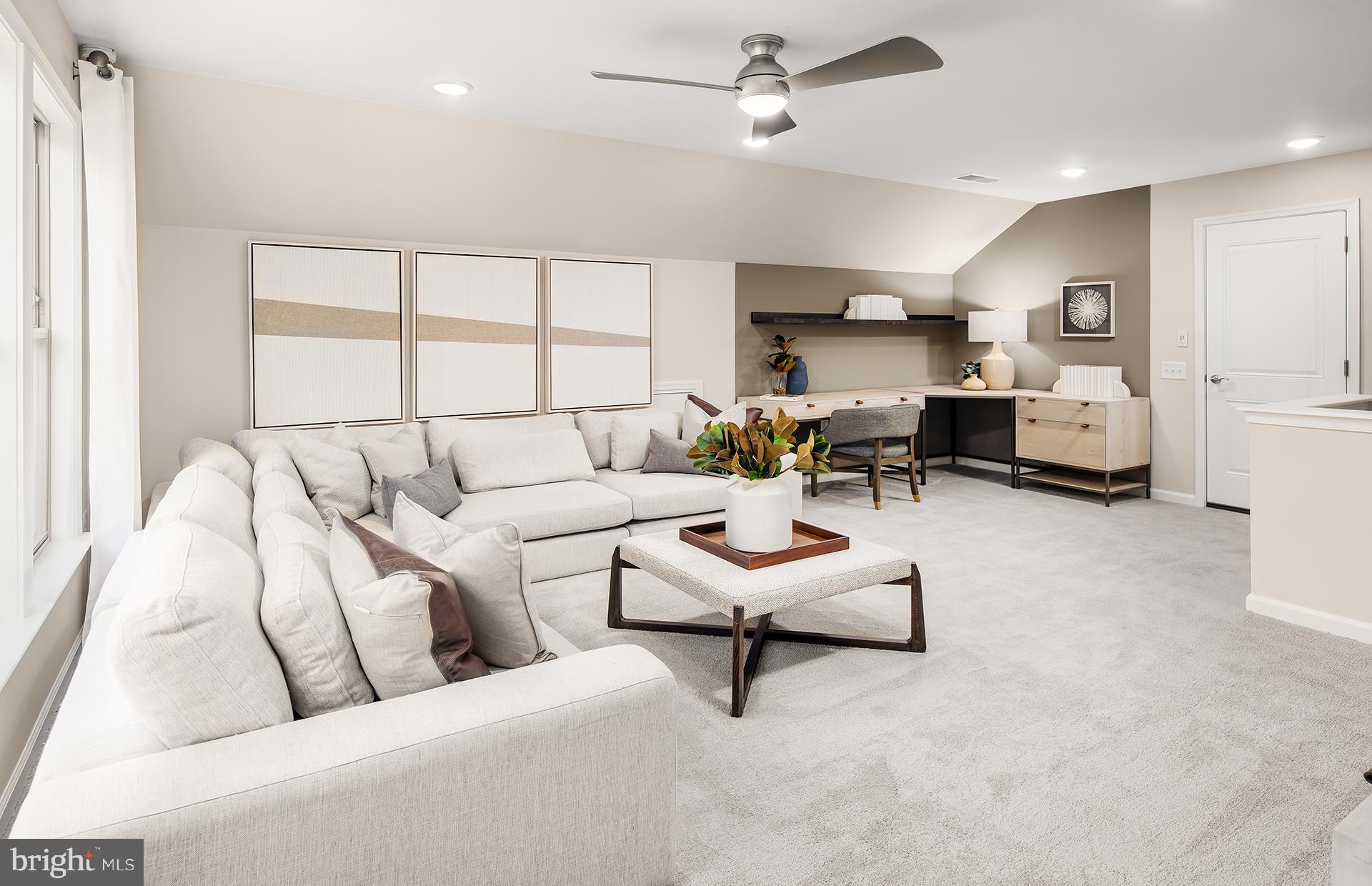 MONTEBELLO - Residential