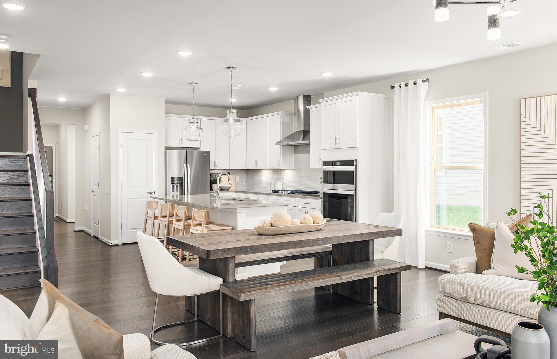 MONTEBELLO - Residential