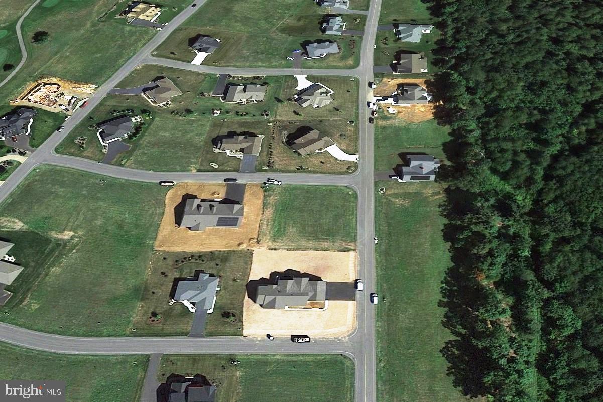 PENN NATIONAL GOLF COURSE COMMUNITY - Land