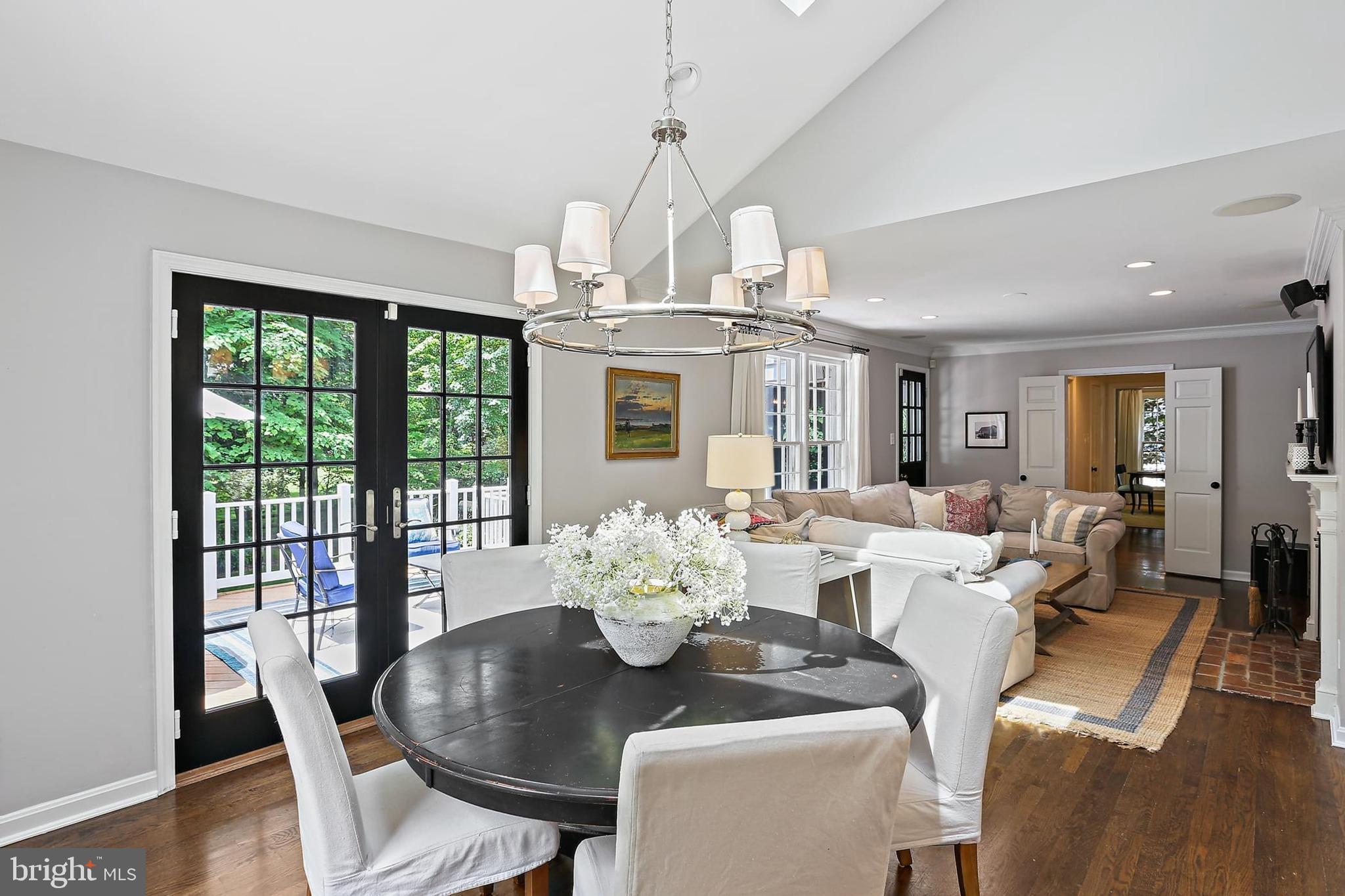 RIVER FALLS - Residential