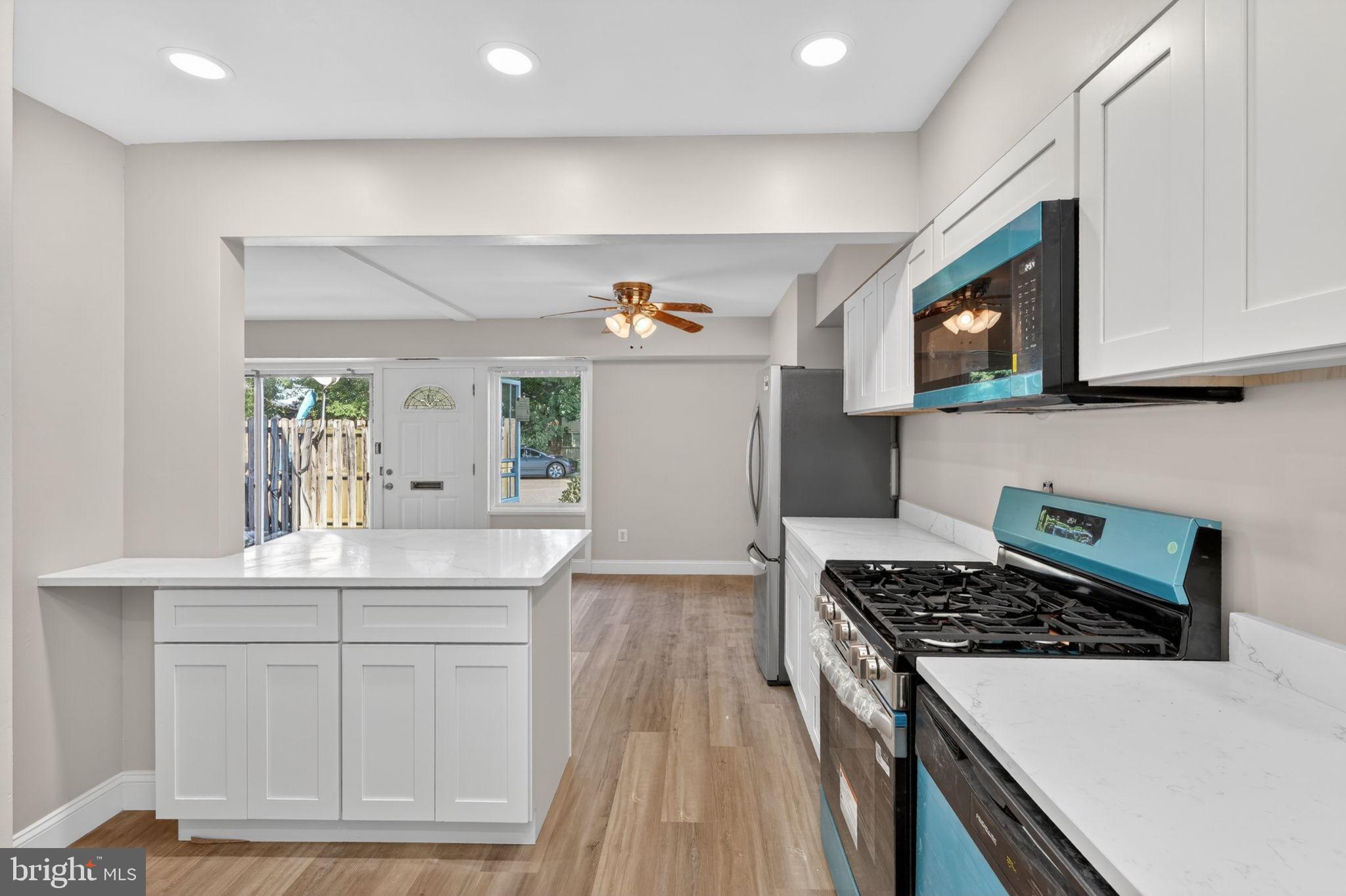 BRADBURY PARK - Residential