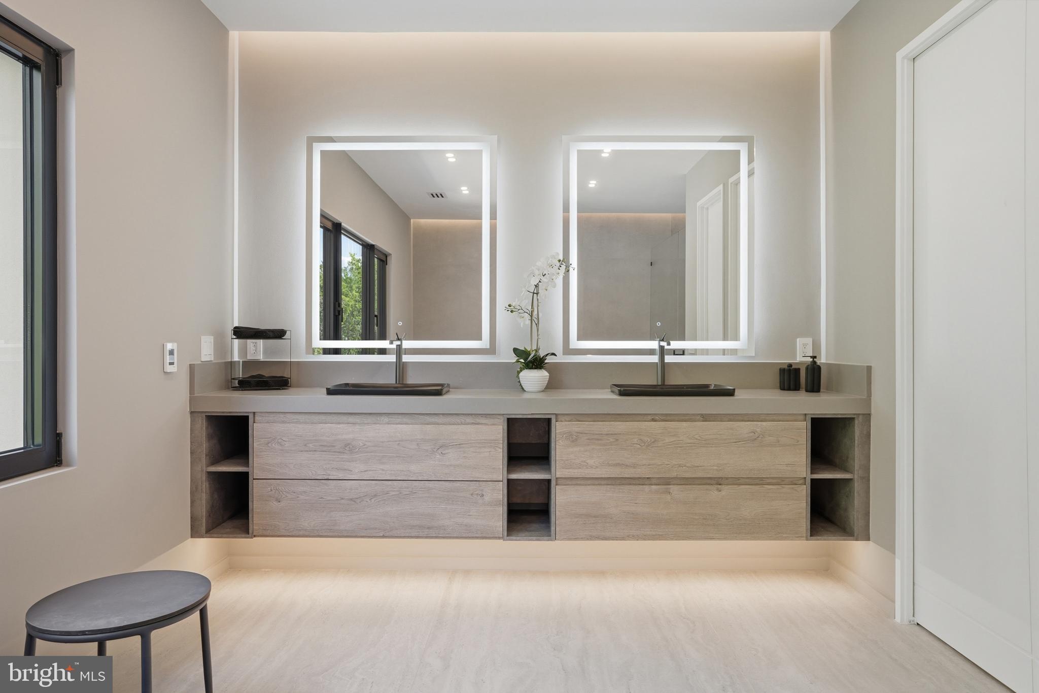 WRENNWOOD - Residential