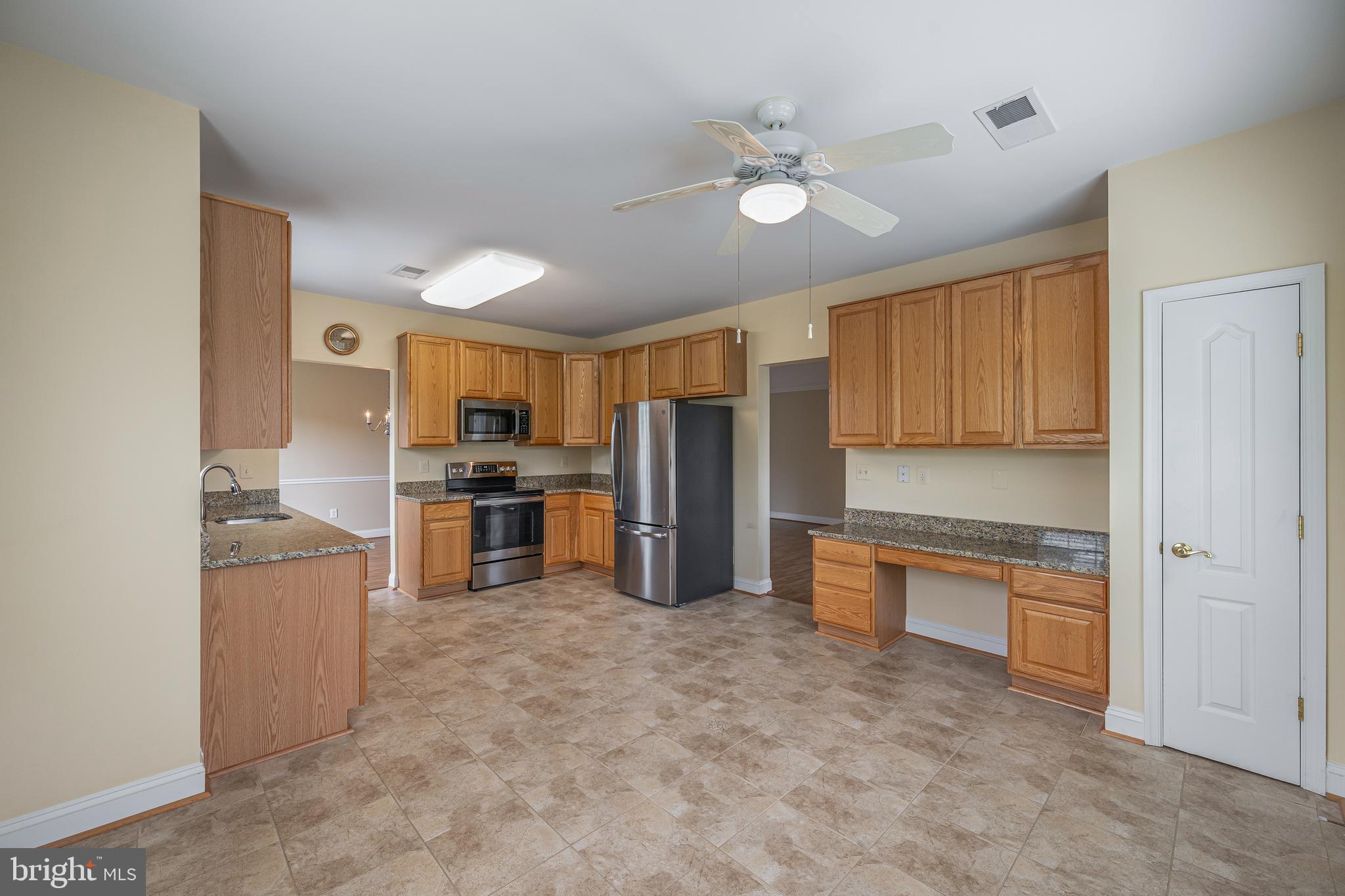 FIELDSTONE AT RIVER HILL - Residential