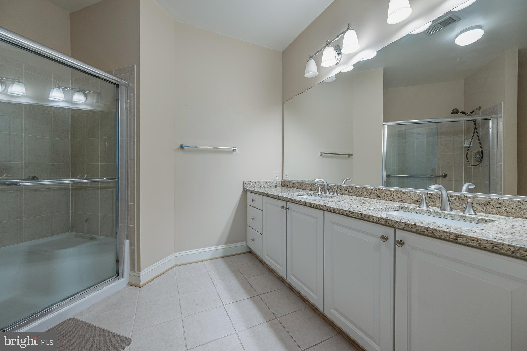 FIELDSTONE AT RIVER HILL - Residential