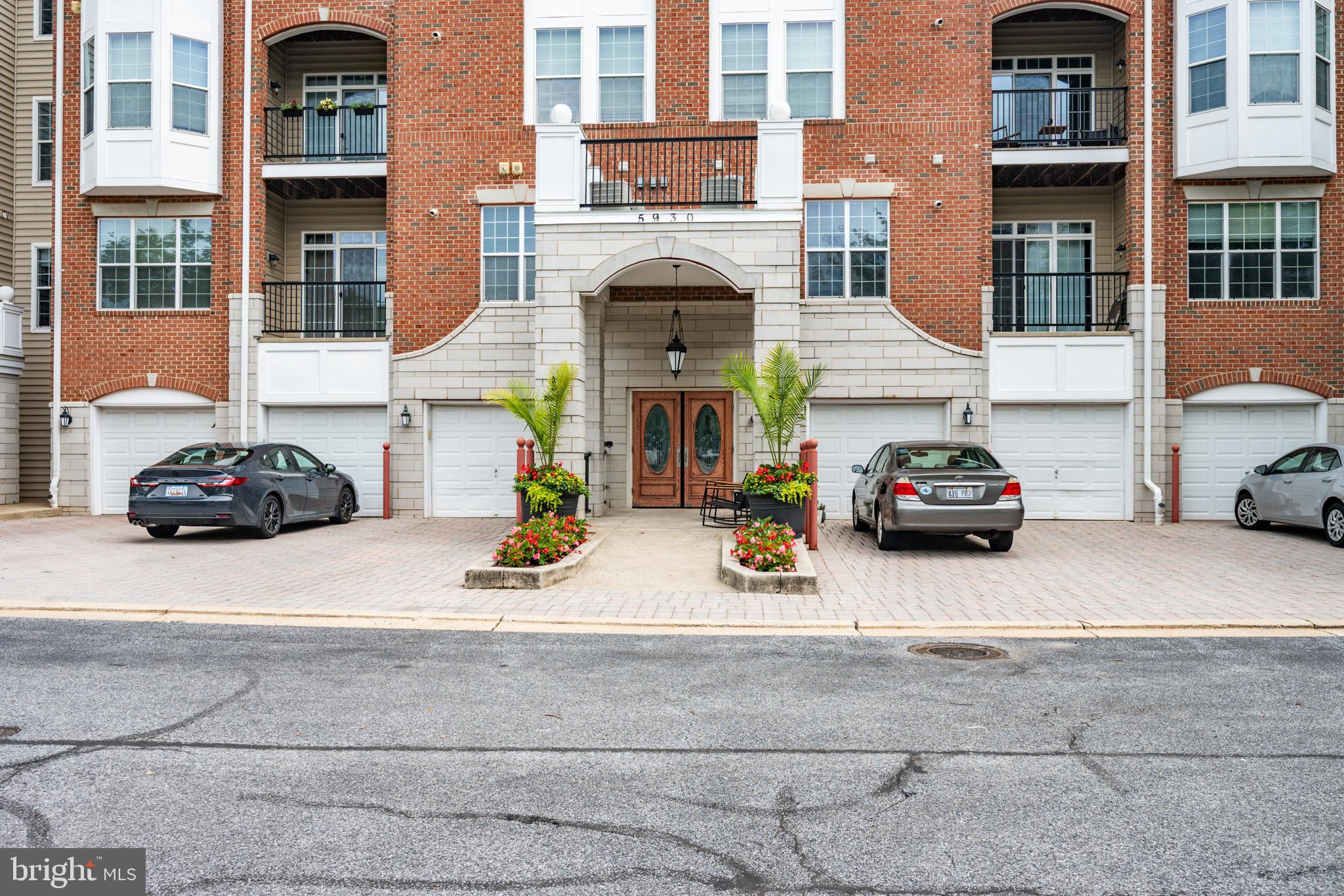 FIELDSTONE AT RIVER HILL - Residential