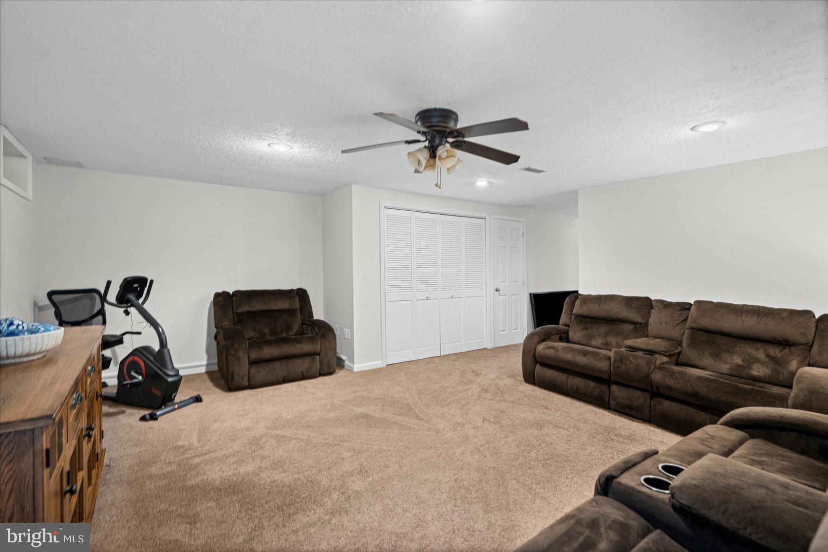 OAKHURST - Residential