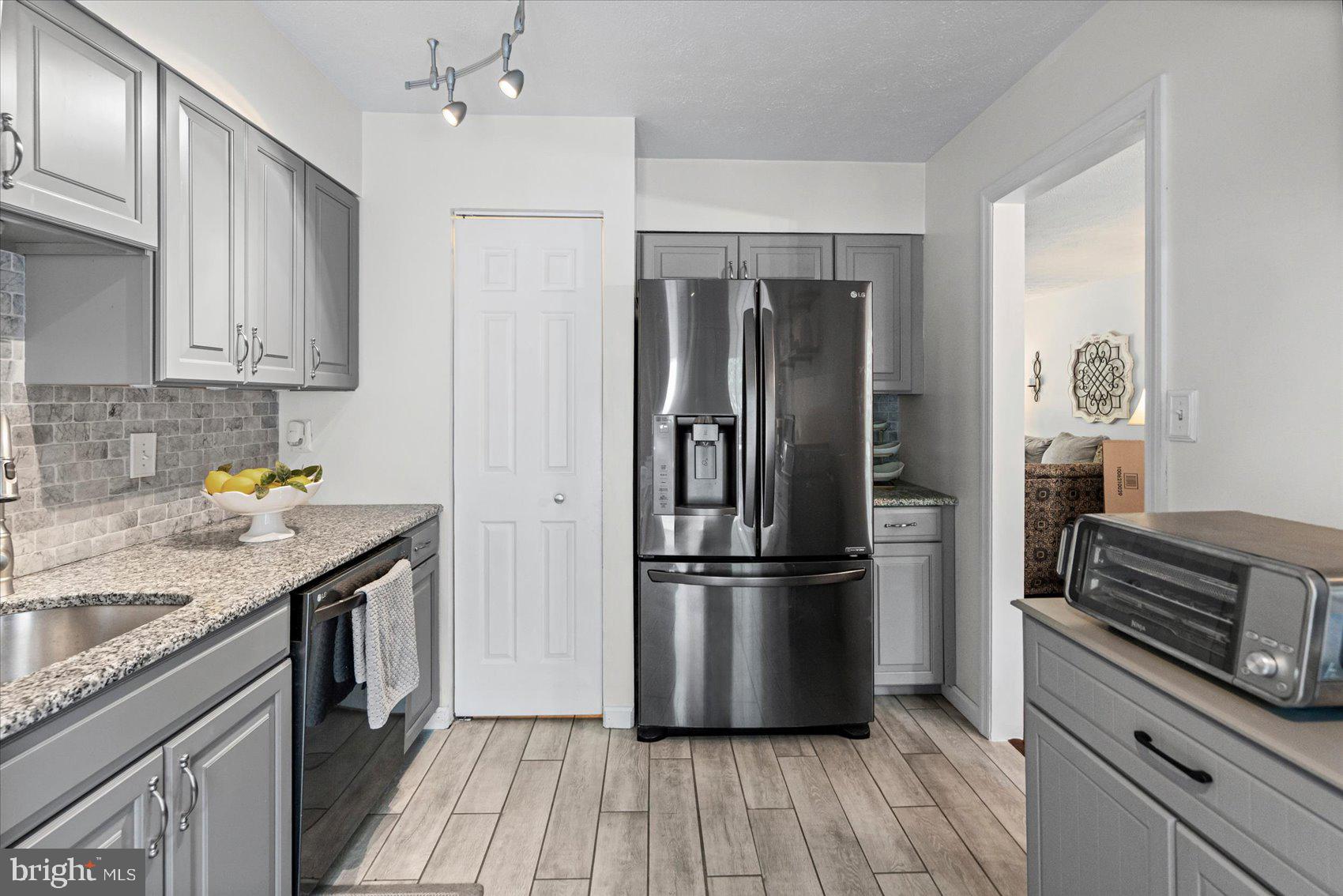 OAKHURST - Residential