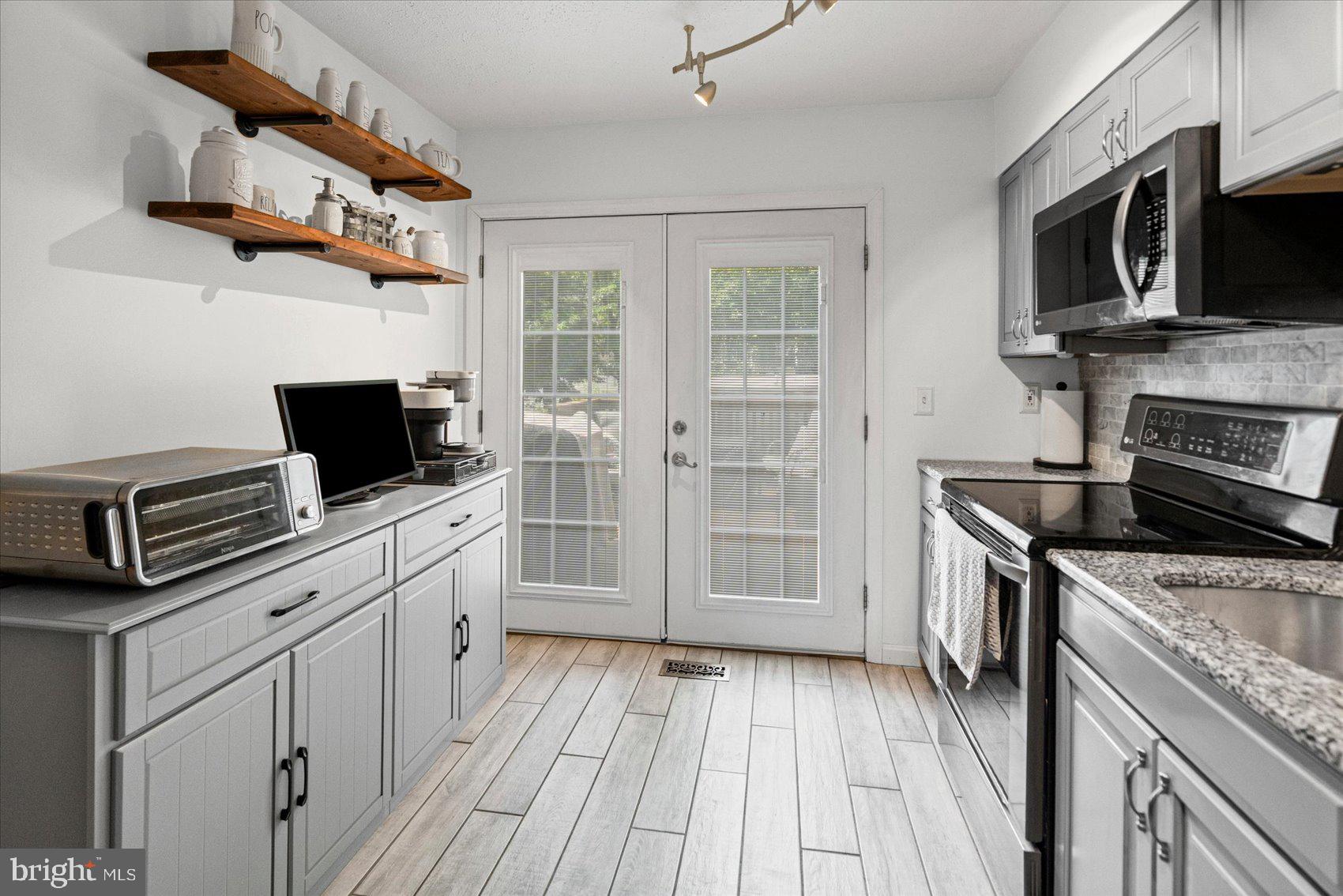 OAKHURST - Residential