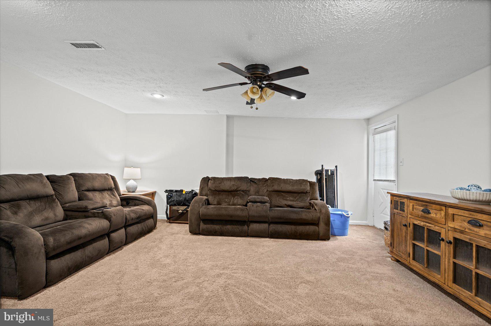OAKHURST - Residential