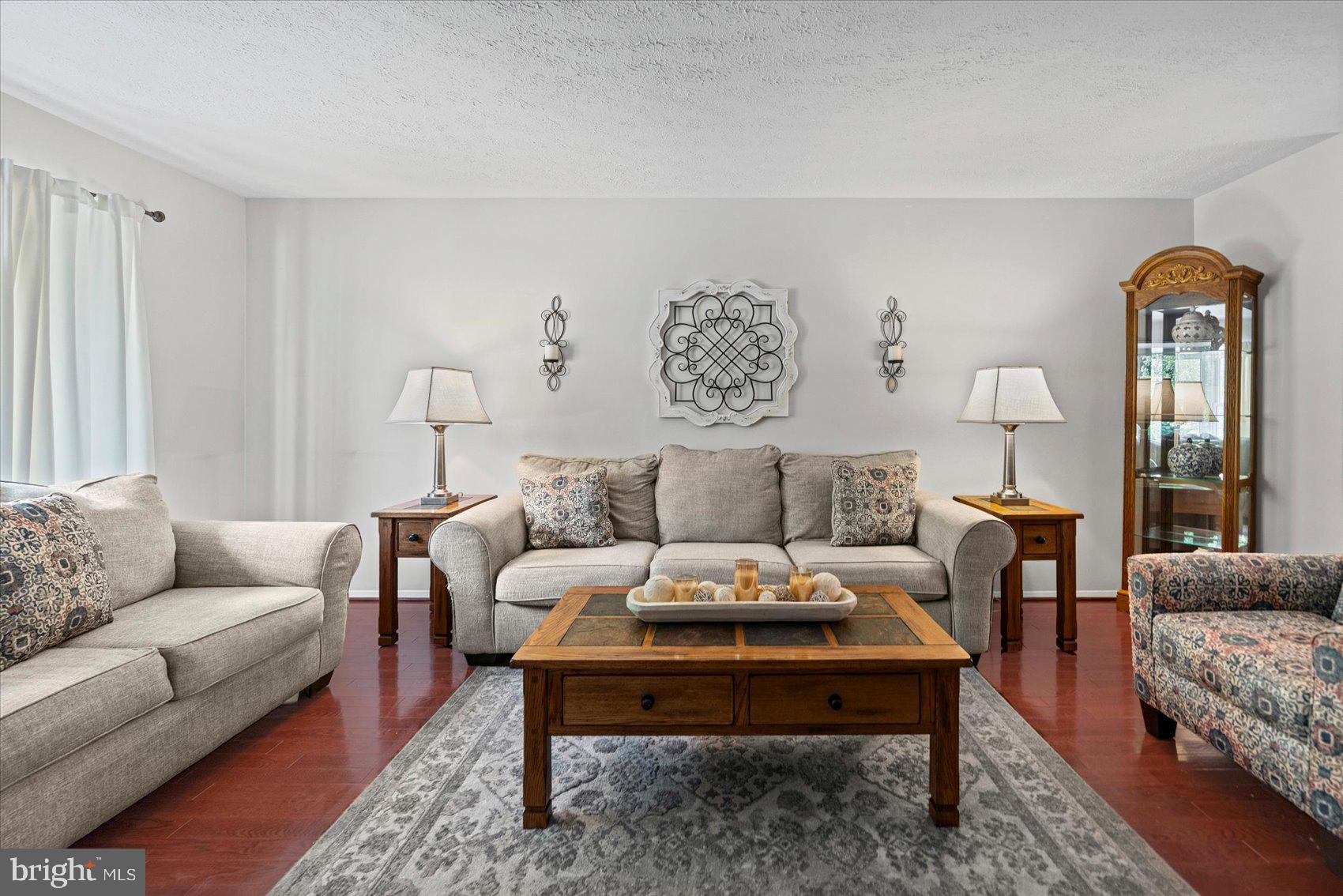 OAKHURST - Residential