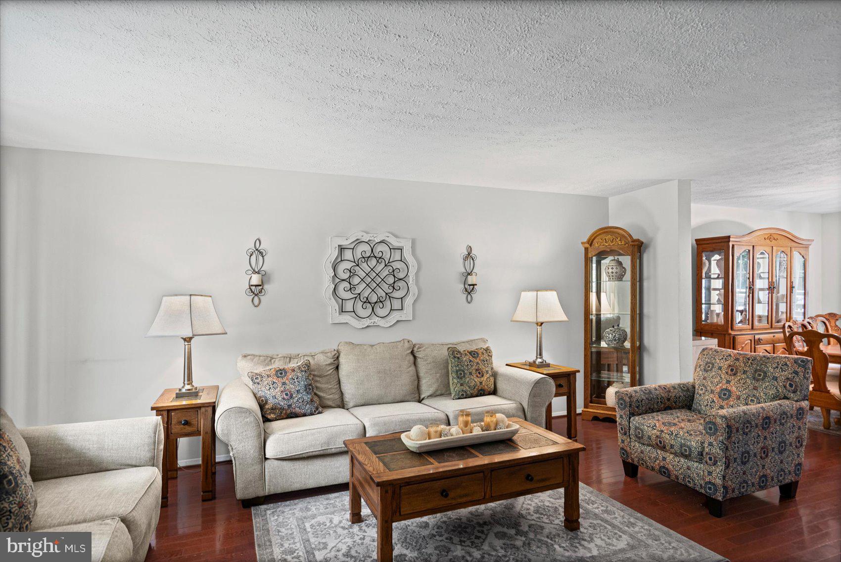OAKHURST - Residential