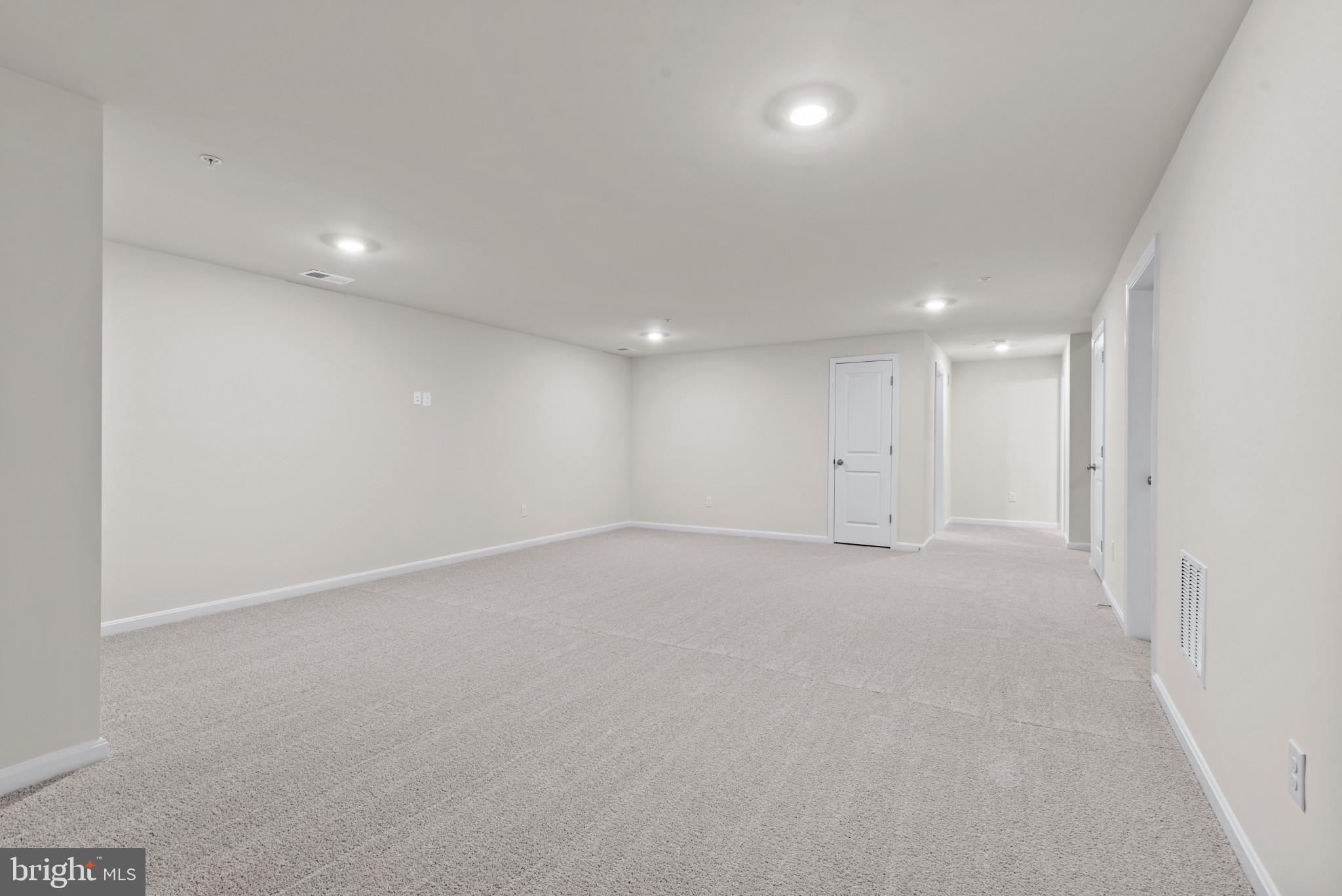 SUMMERVALE - Residential