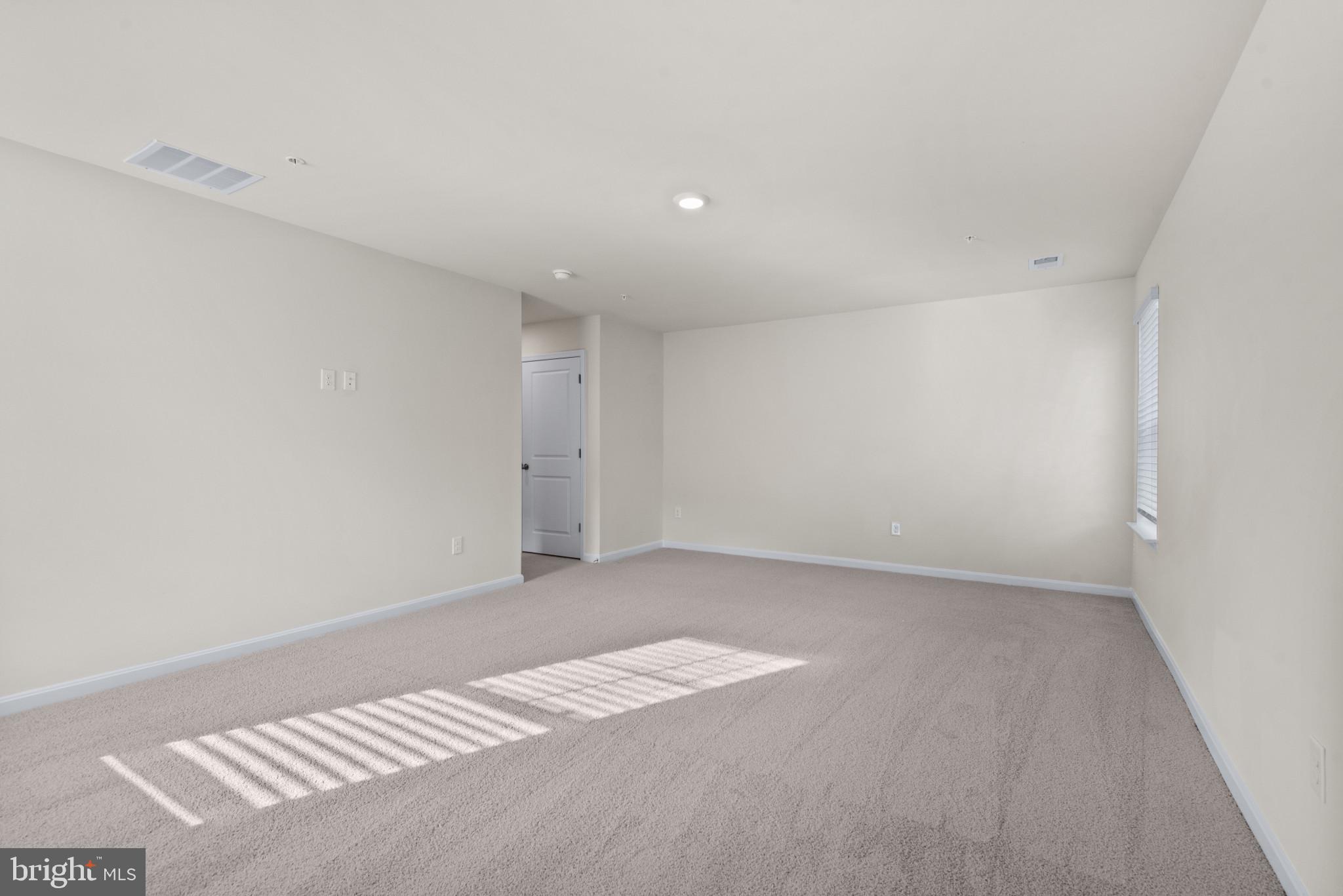 SUMMERVALE - Residential