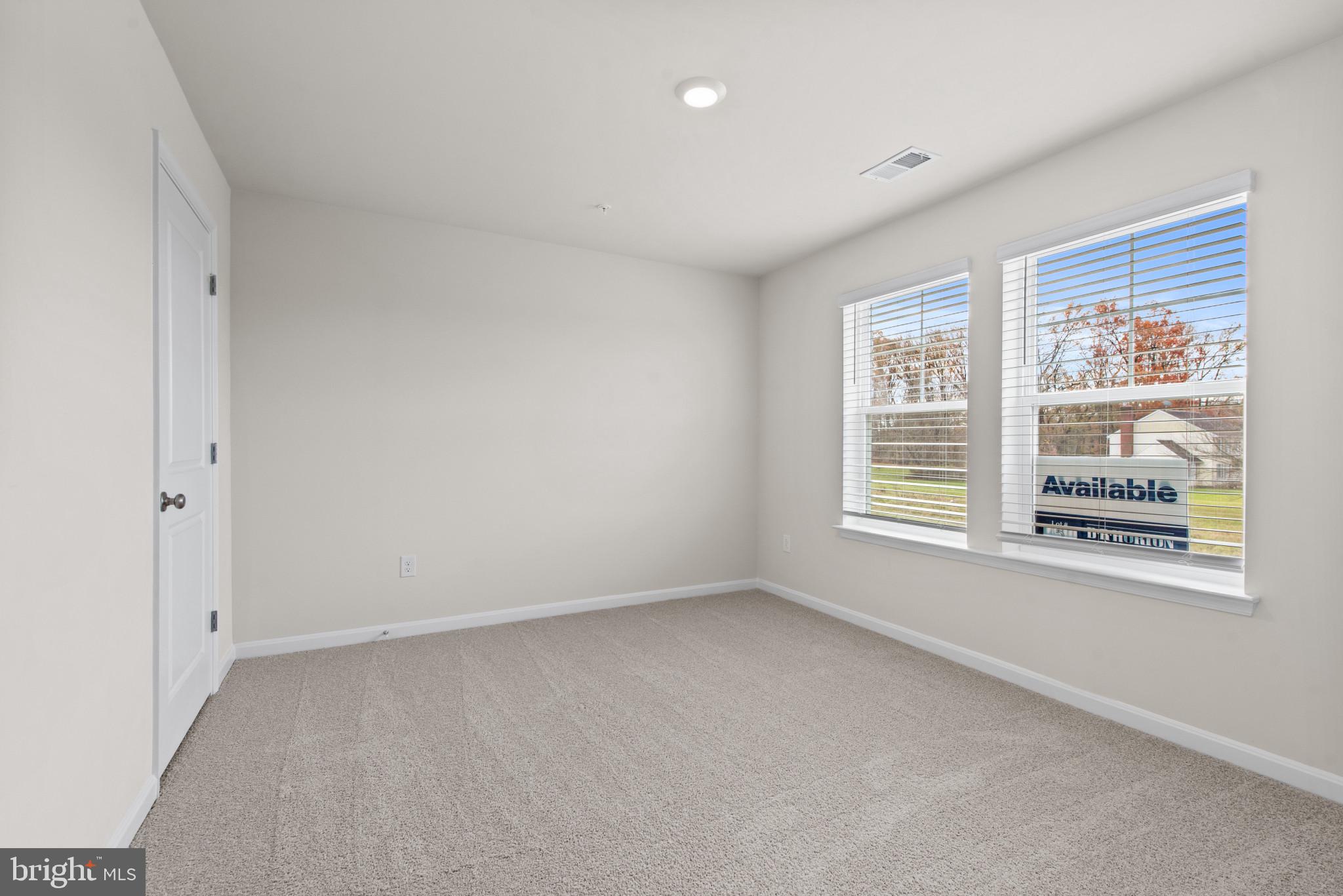 SUMMERVALE - Residential