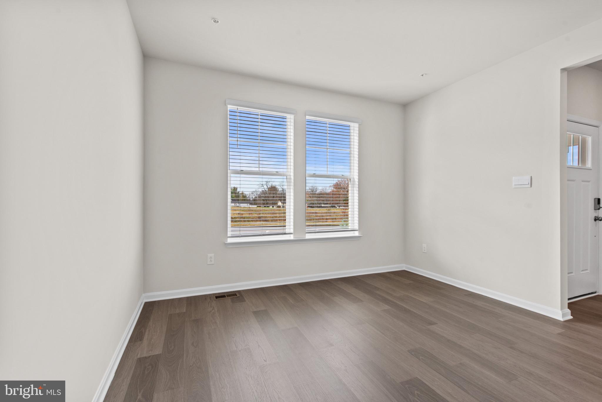 SUMMERVALE - Residential