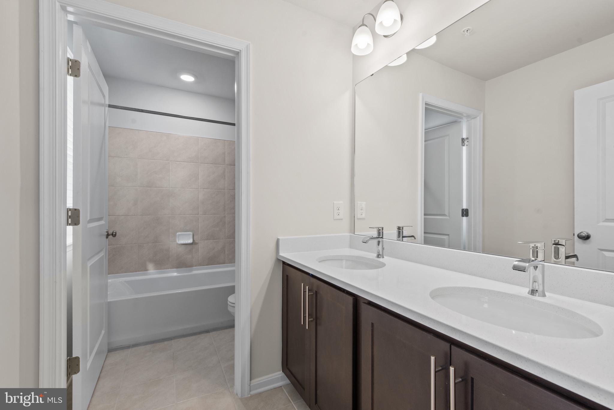 SUMMERVALE - Residential