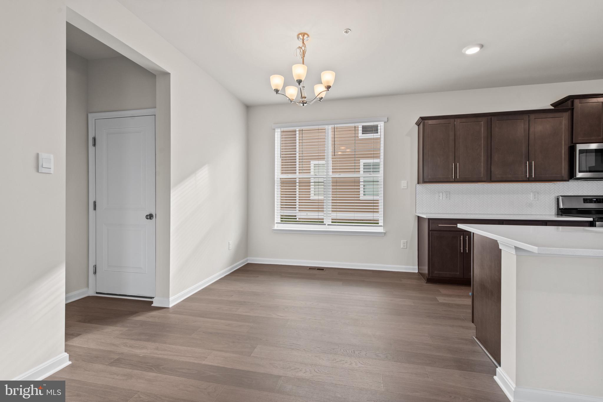 SUMMERVALE - Residential