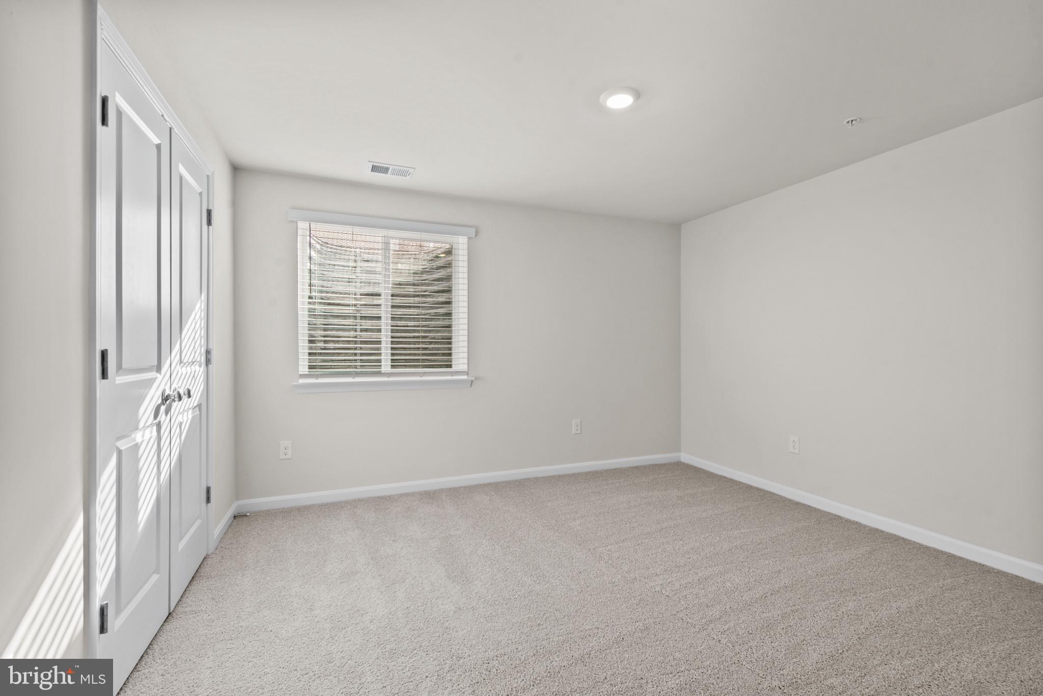 SUMMERVALE - Residential