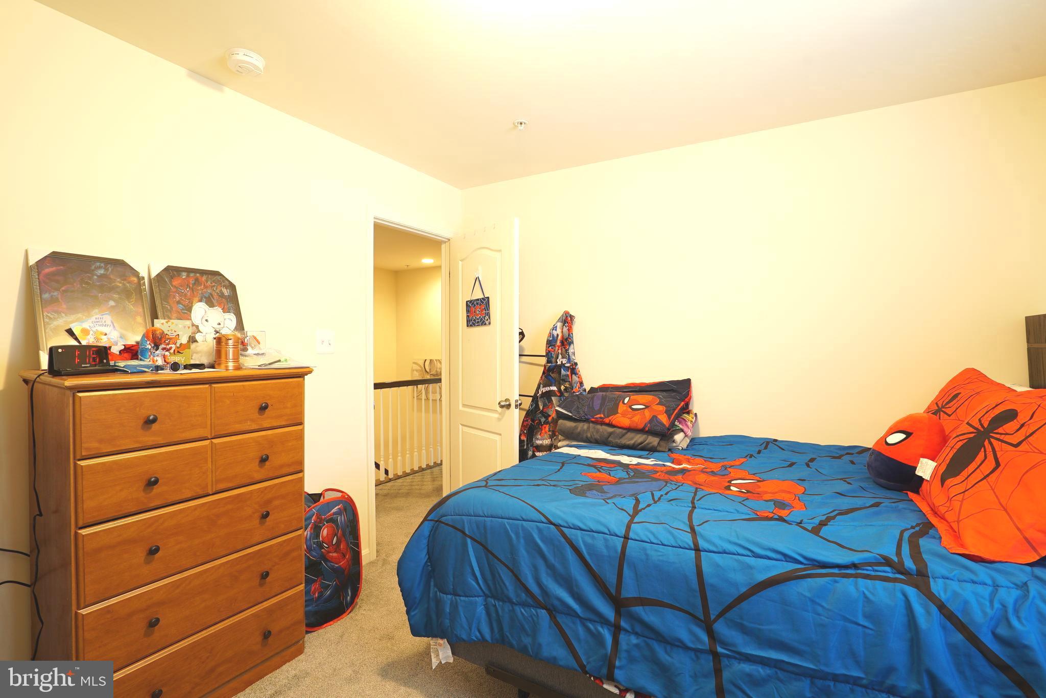 WINDSOR MANOR - Residential