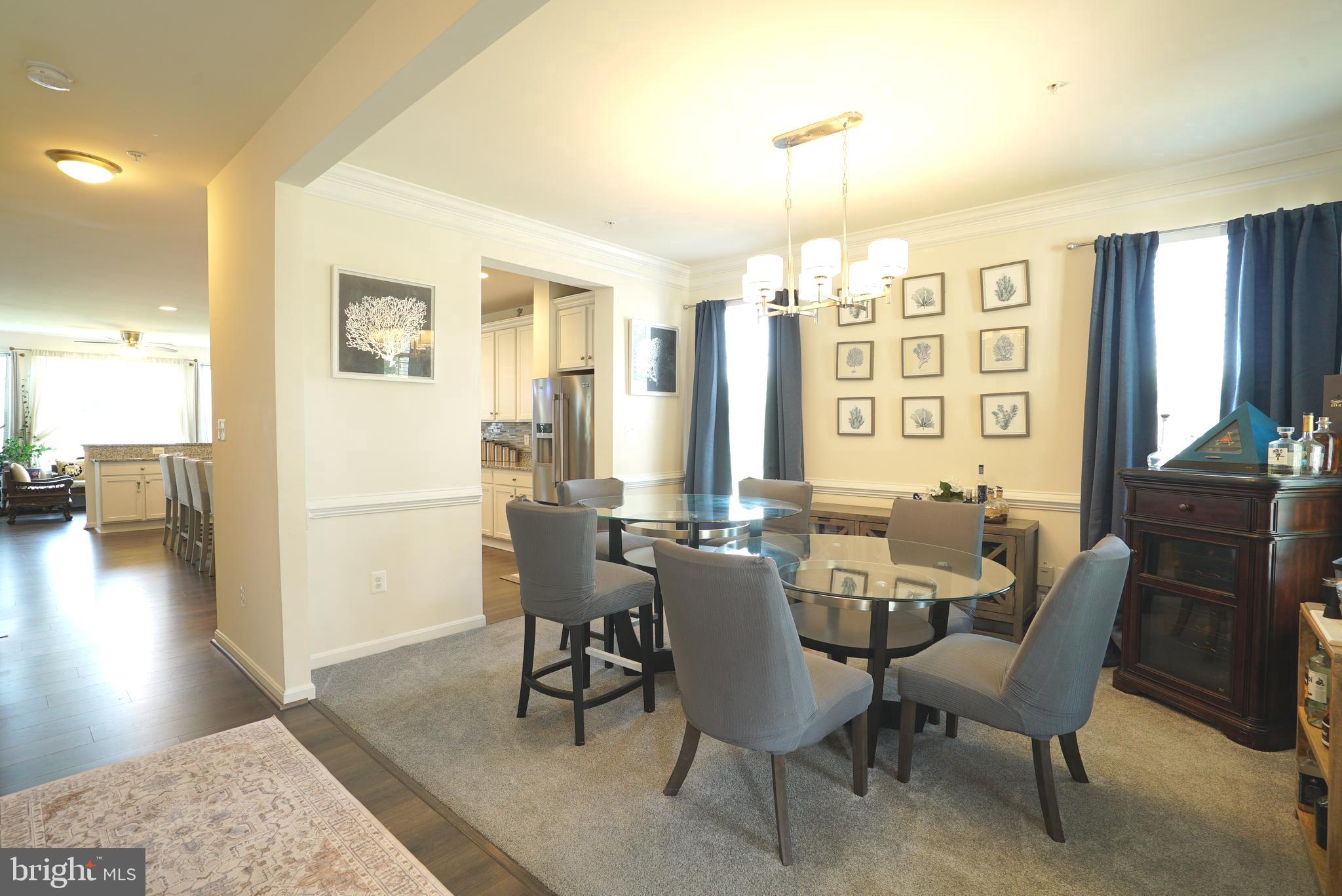 WINDSOR MANOR - Residential