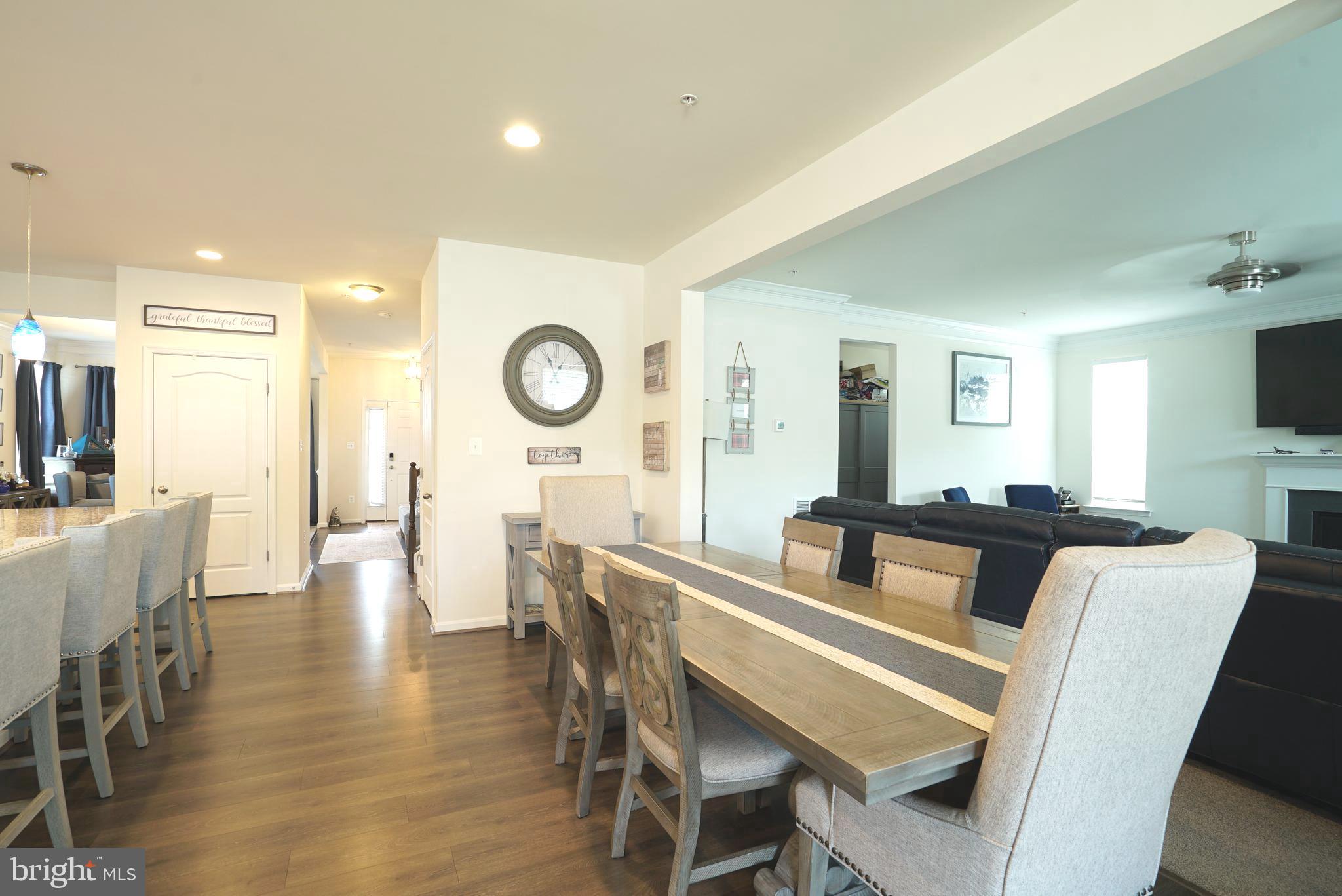 WINDSOR MANOR - Residential
