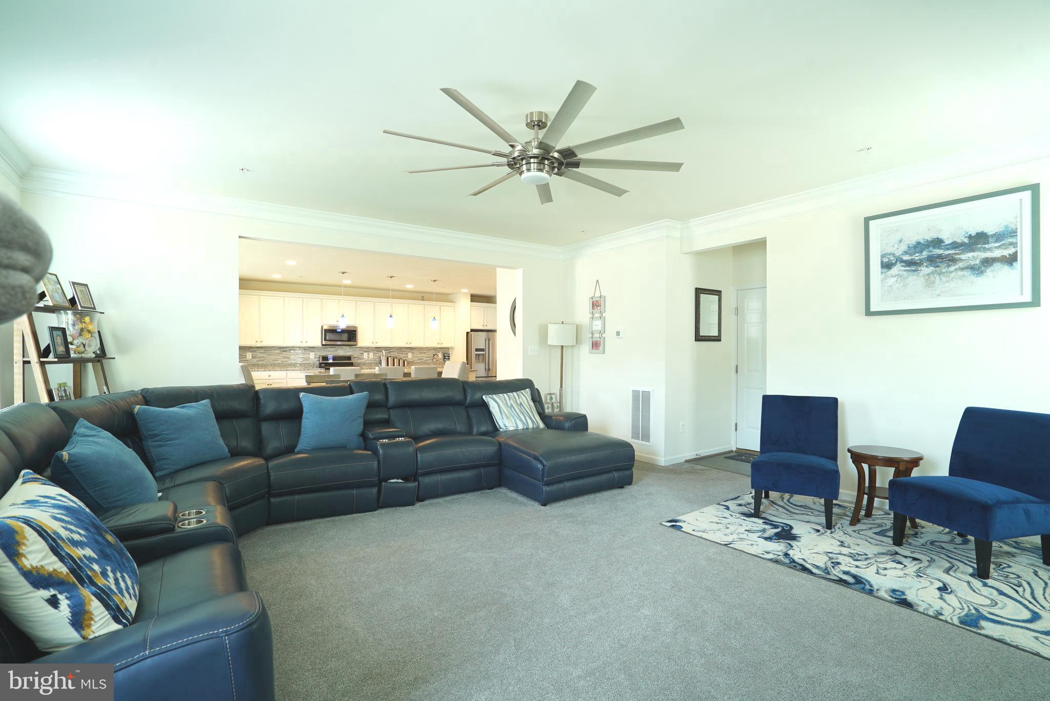 WINDSOR MANOR - Residential