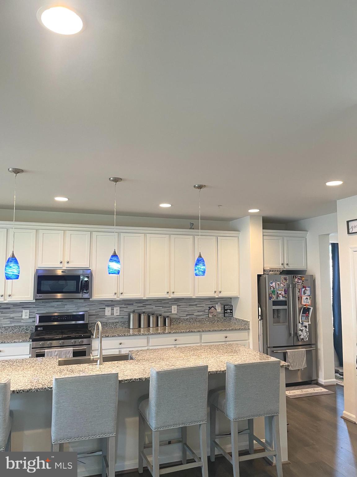 WINDSOR MANOR - Residential