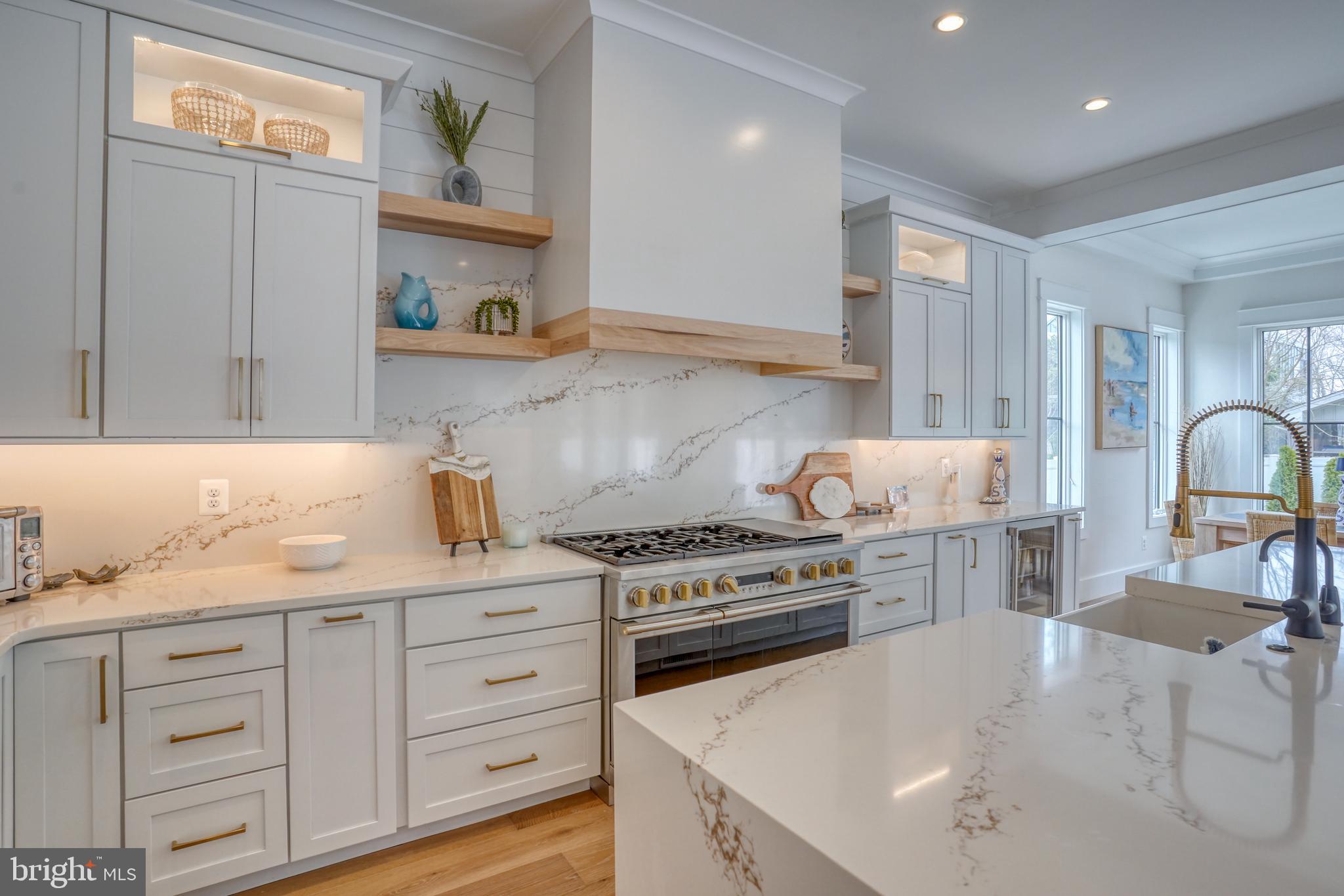 FISHERS COVE - Residential