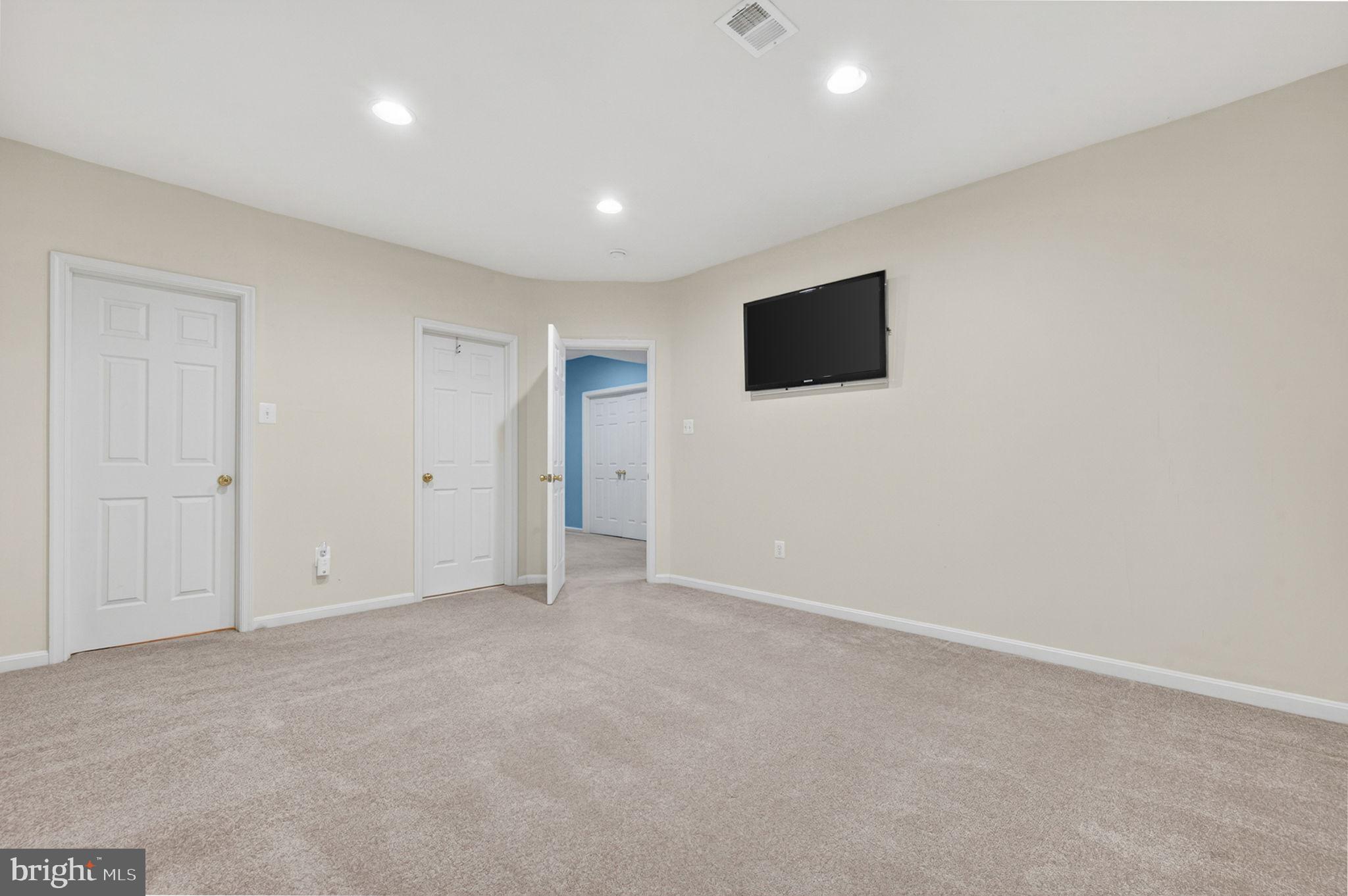 BRINKLEY MANOR - Residential