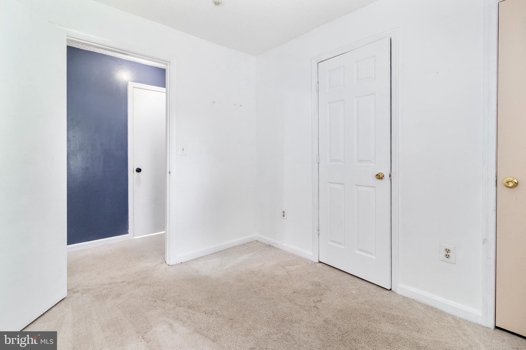 WINTERGATE AT LONGMEAD CROSSING - Residential