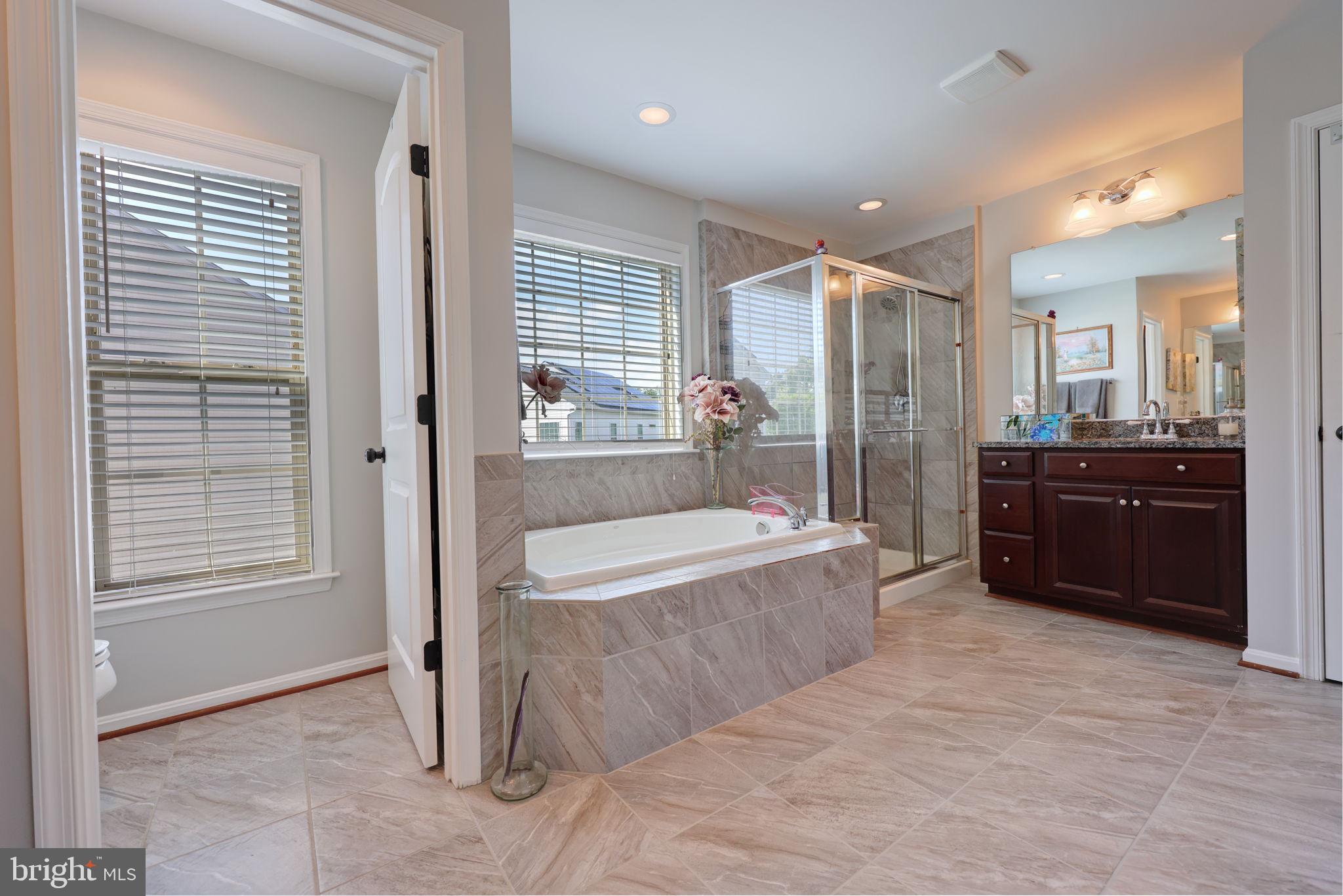 WOODMORE TOWNE CENTRE - Residential