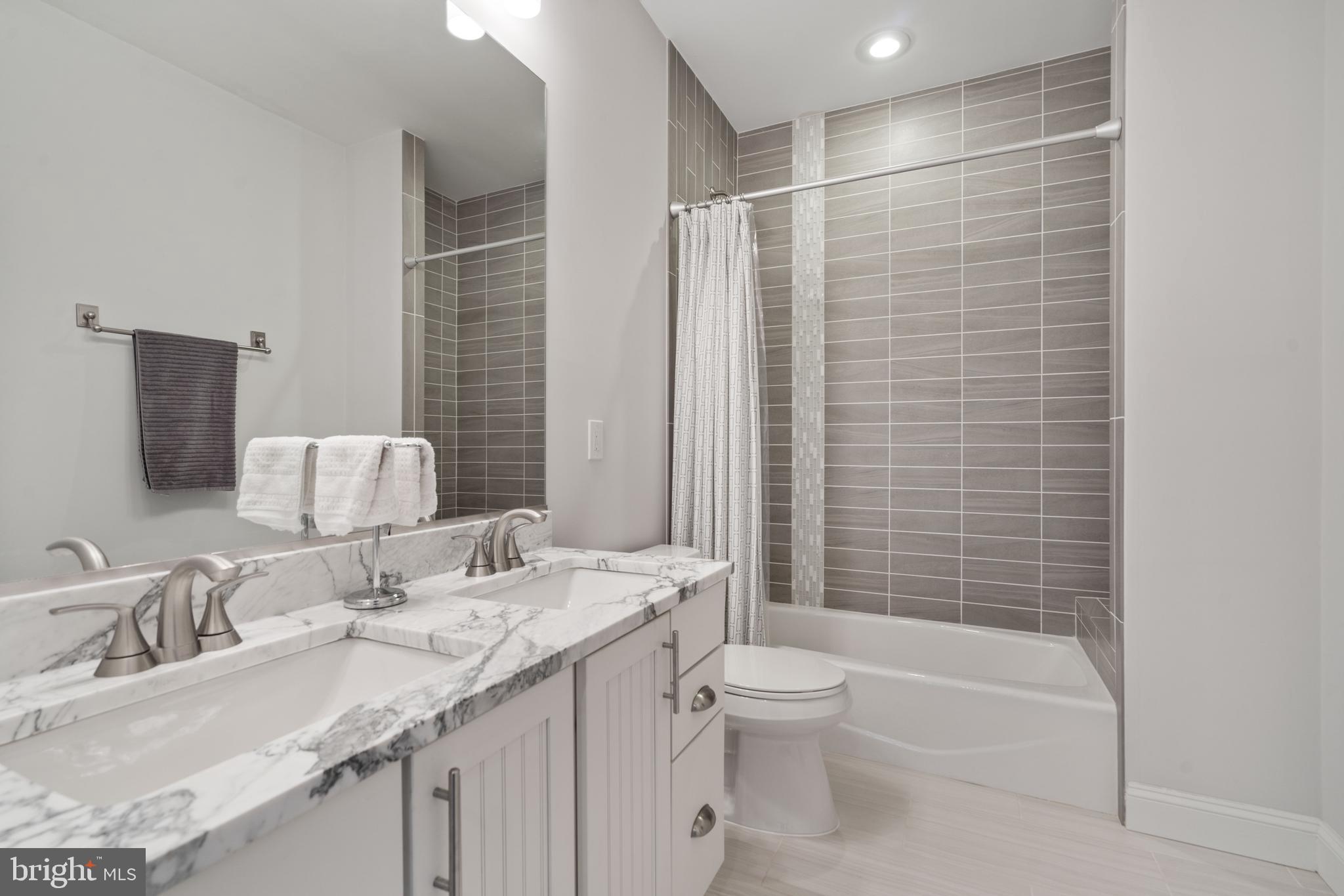 PINEHURST - Residential