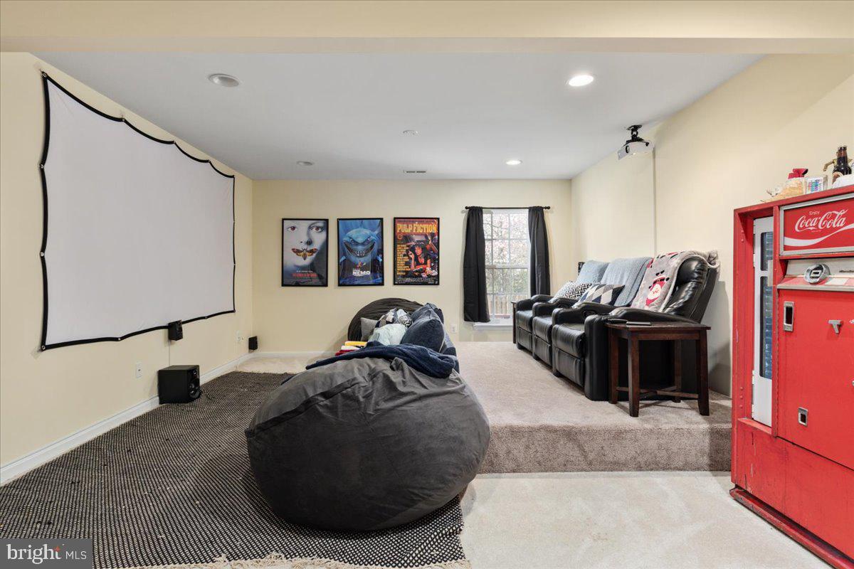 COLES RUN/PARKWAY WEST - Residential