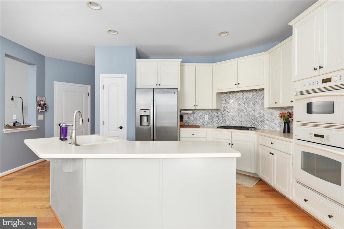 COLES RUN/PARKWAY WEST - Residential
